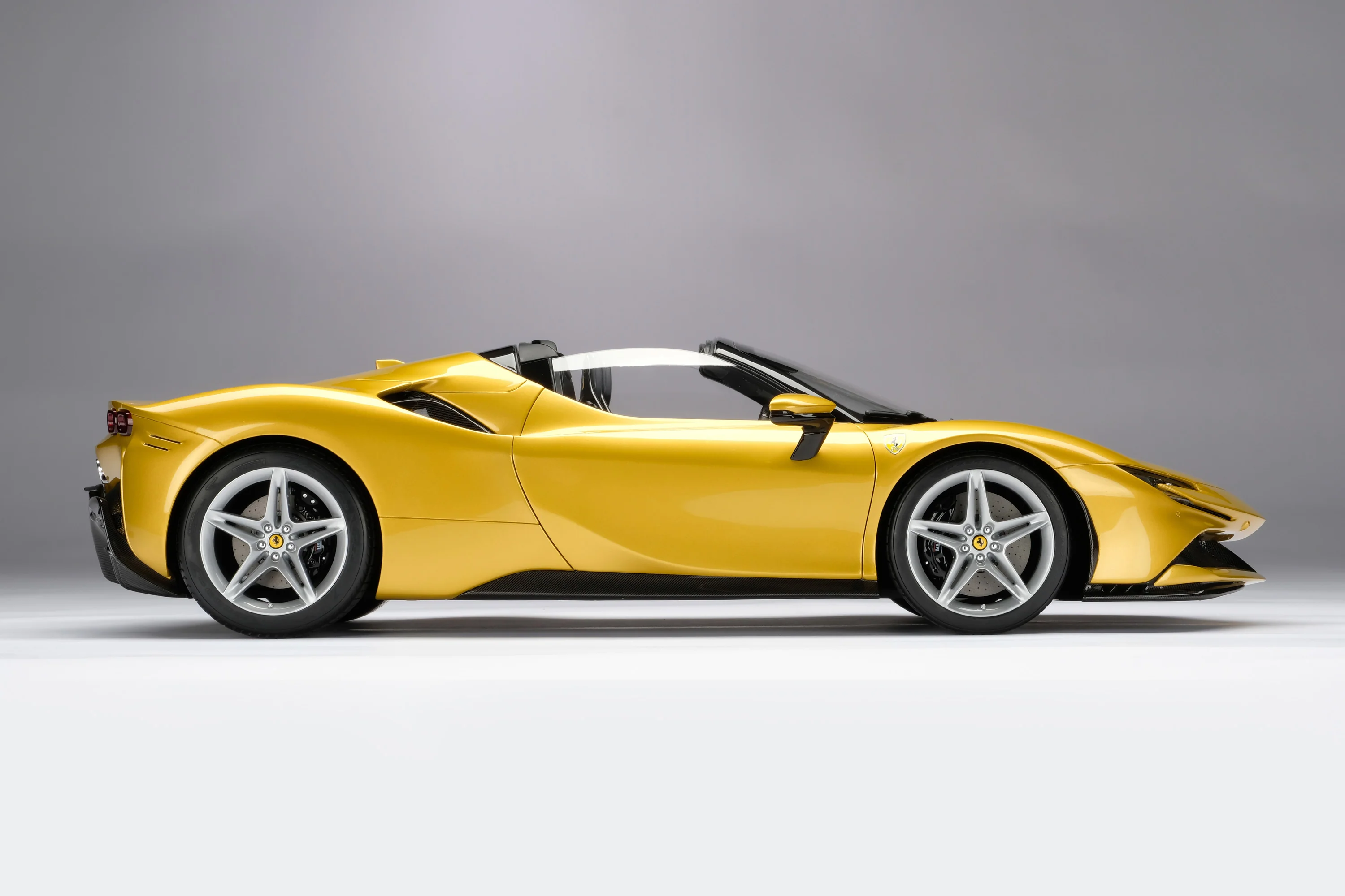 Ferrari SF90 Spider (2020) - Image 17
