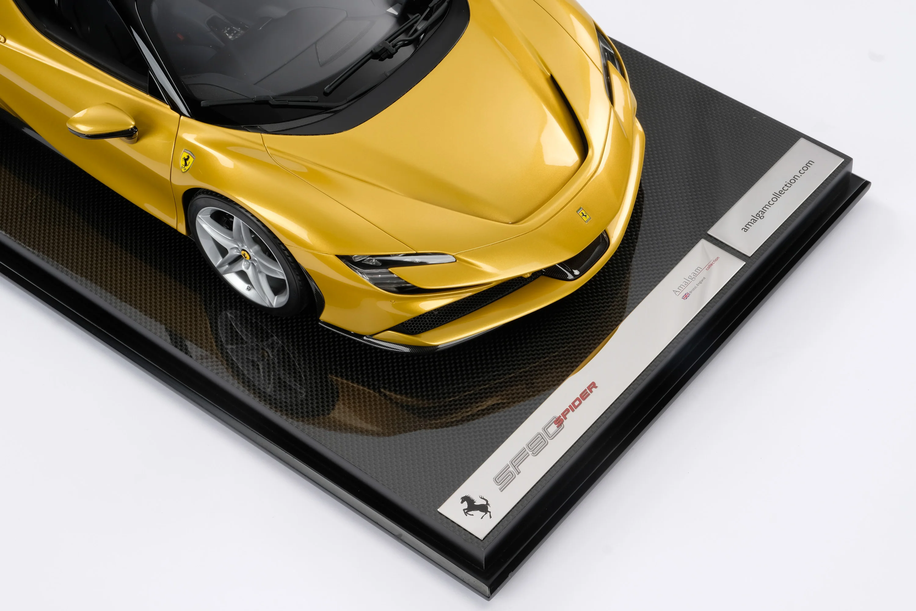 Ferrari SF90 Spider (2020) - Image 23