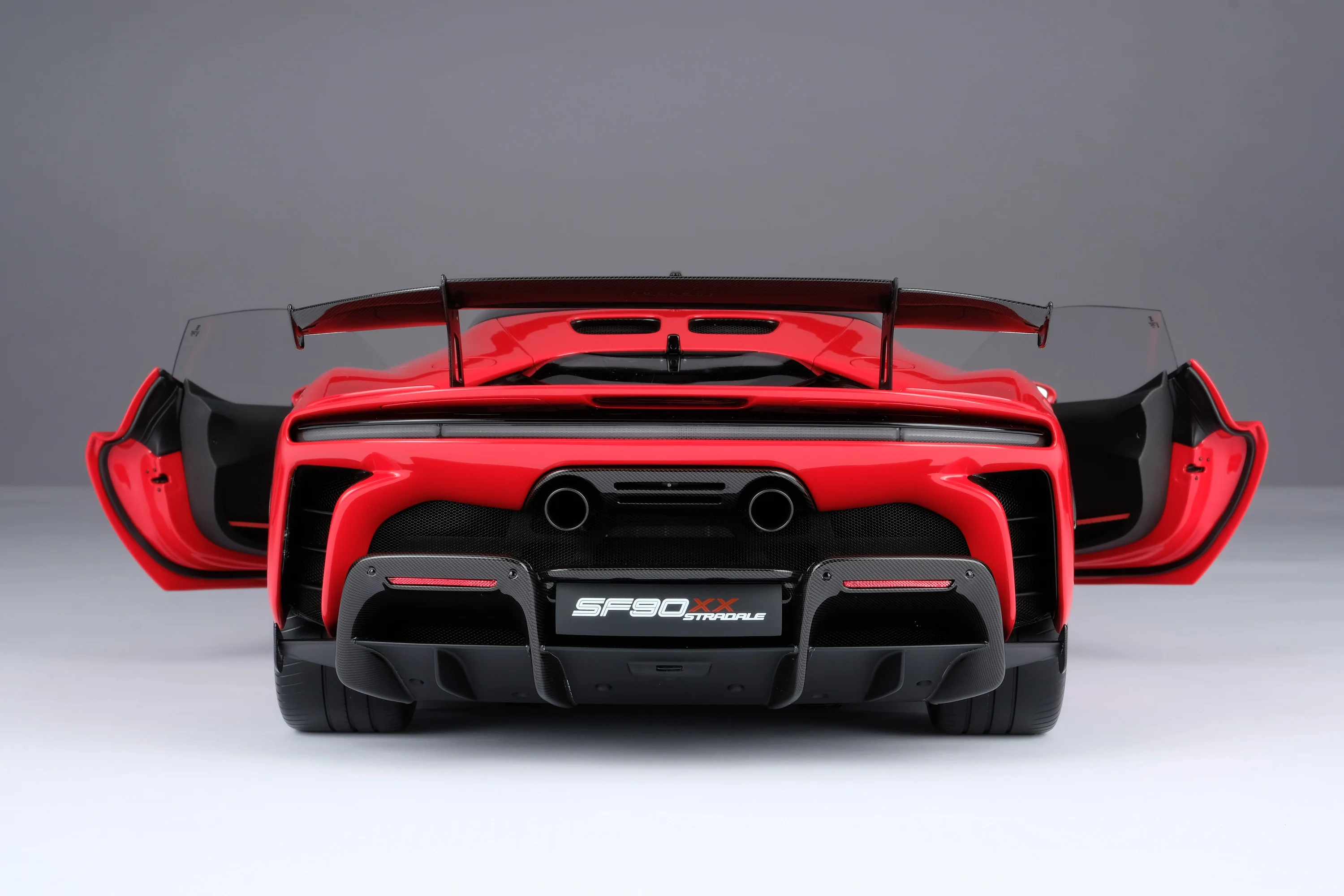 Ferrari SF90 XX Stradale (2023) - Image 29