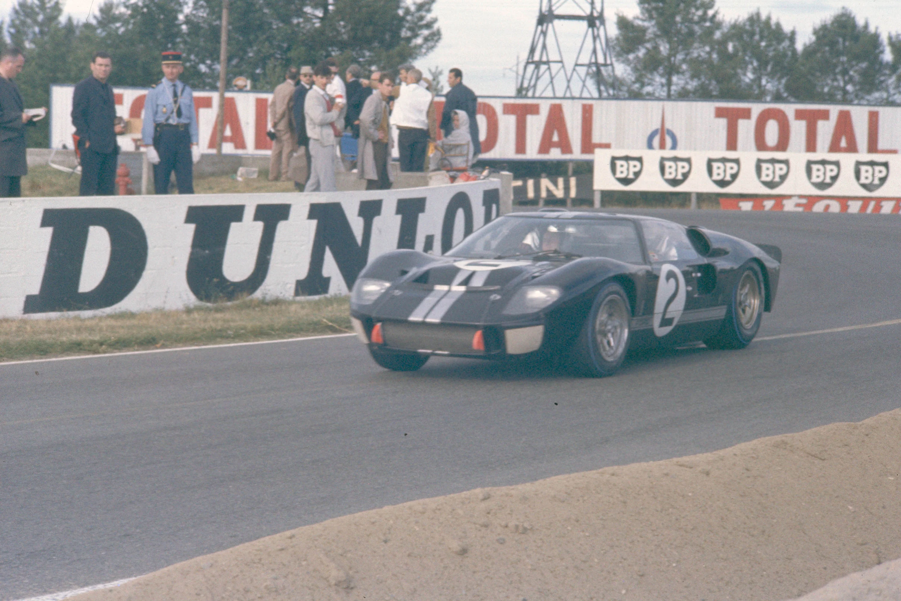 Ford GT40 - 1966 Le Mans Winner - Image 8