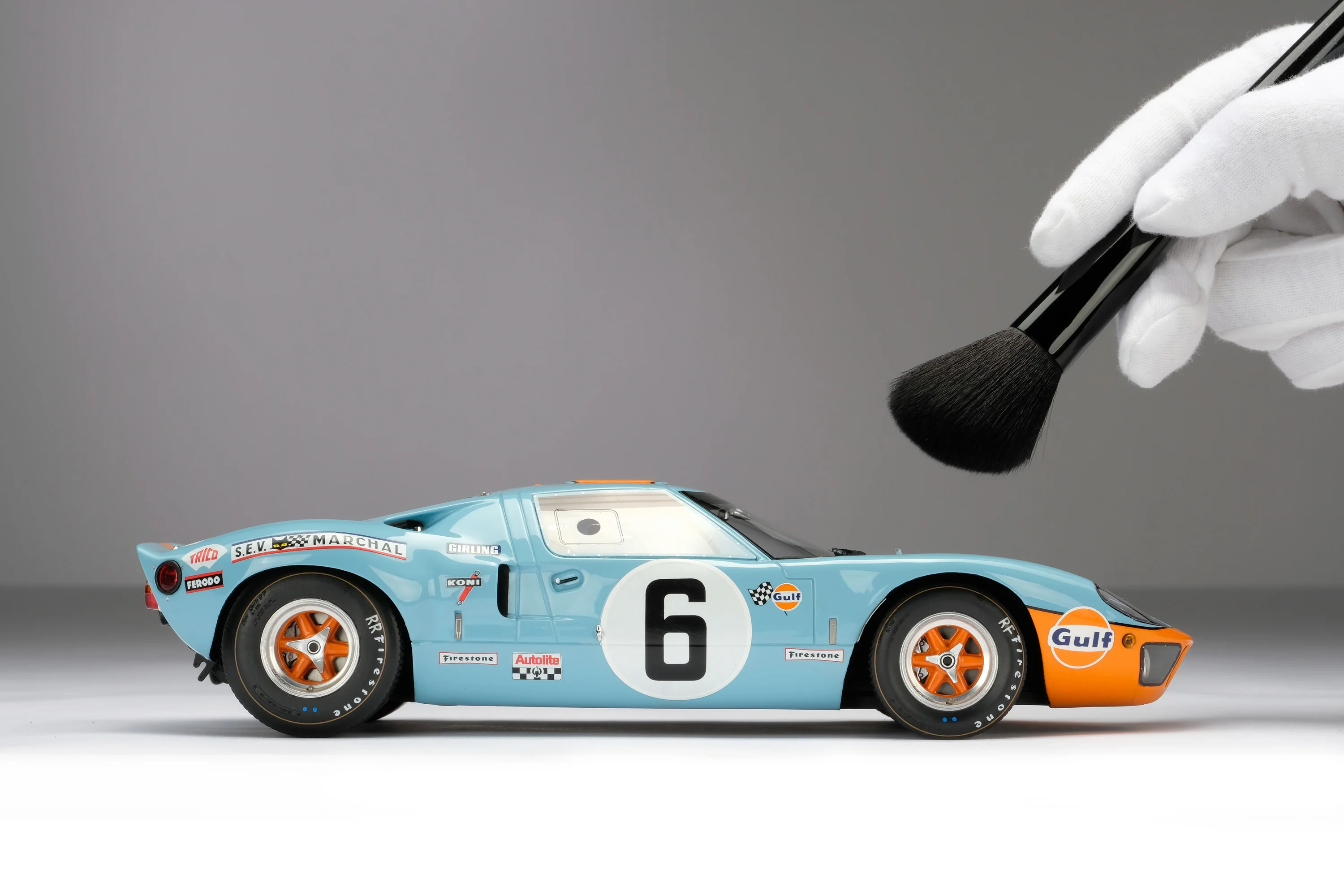 Ford GT40 - 1969 Le Mans Winner - Image 12