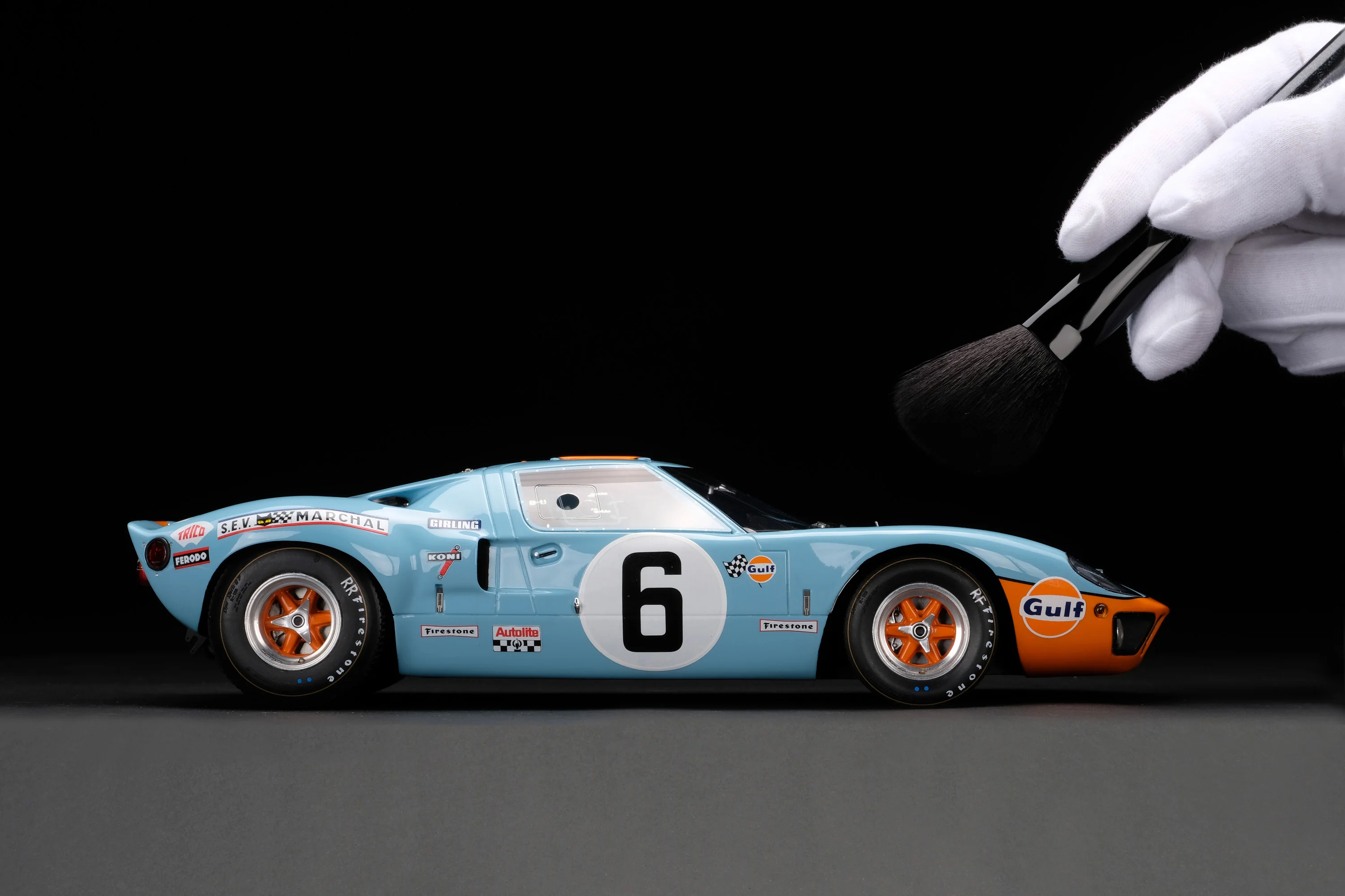 Ford GT40 - 1969 Le Mans Winner - Image 3