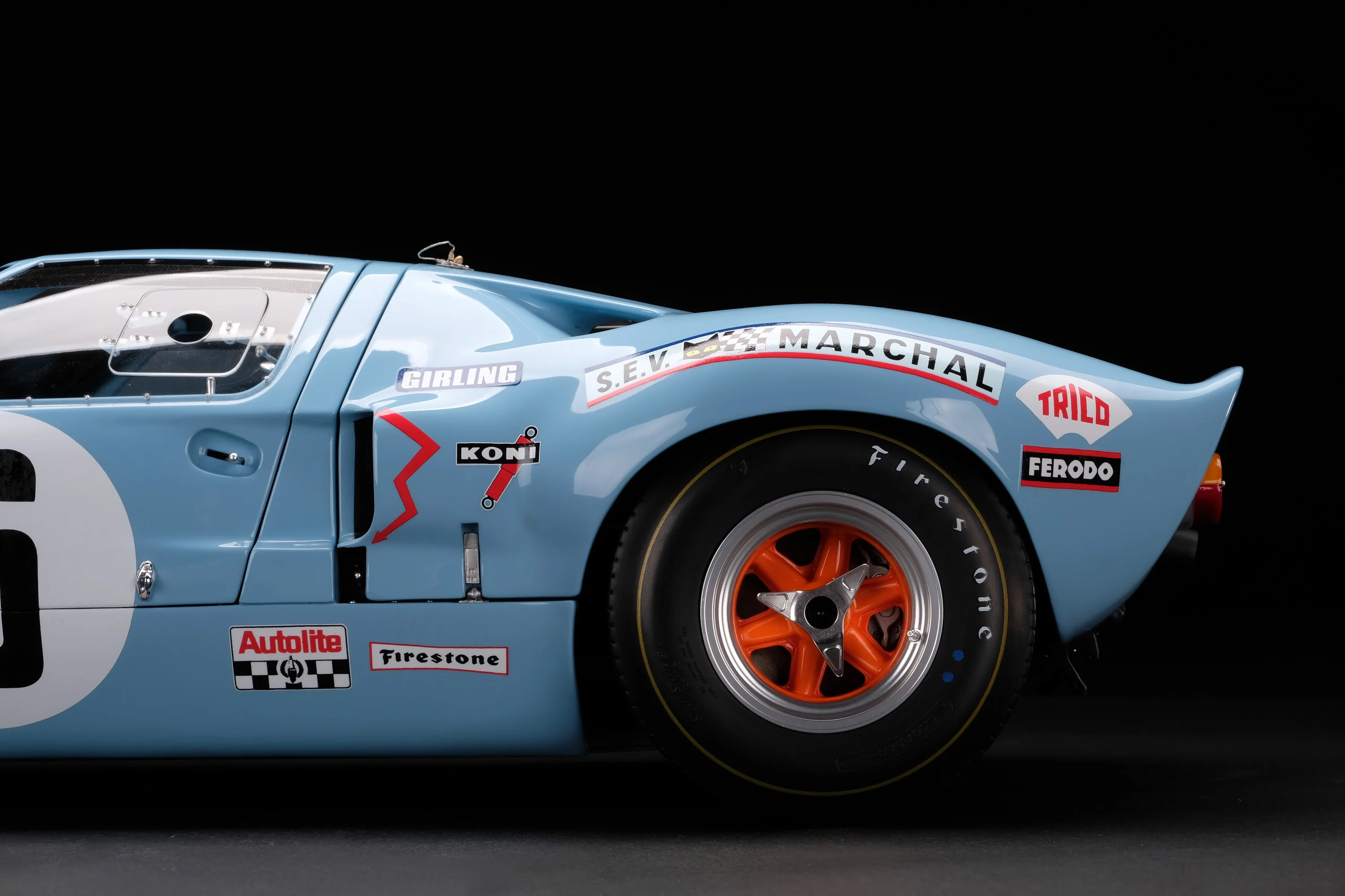 Ford GT40 - 1969 Le Mans Winner - Image 12
