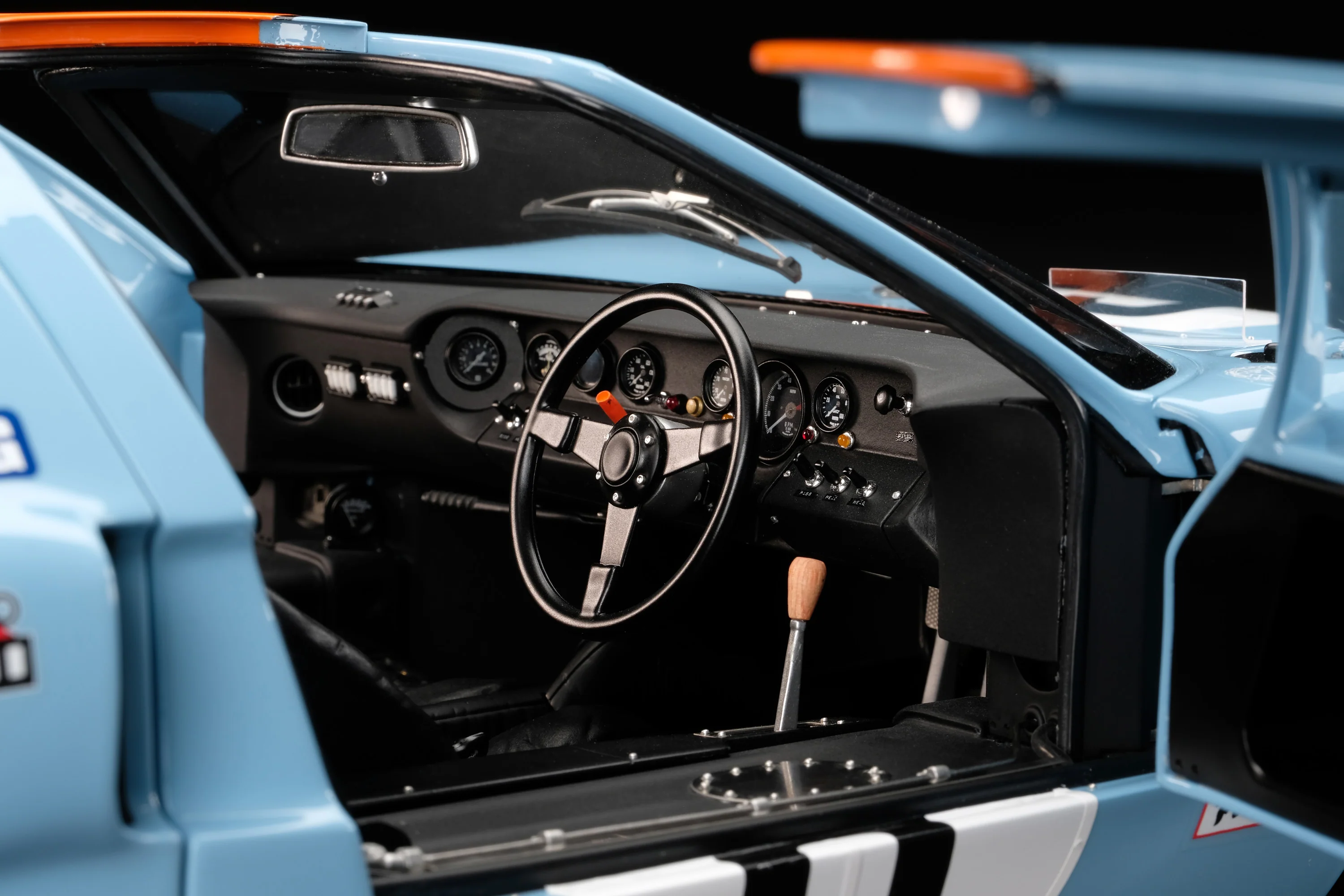 Ford GT40 - 1969 Le Mans Winner - Image 9