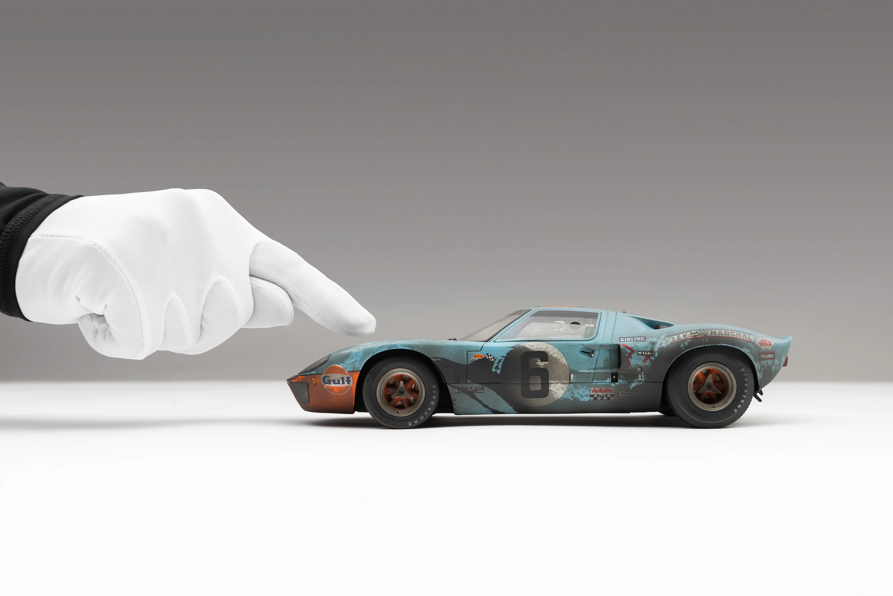 Ford GT40 - 1969 Le Mans Winner - Race Weathered - Image 4