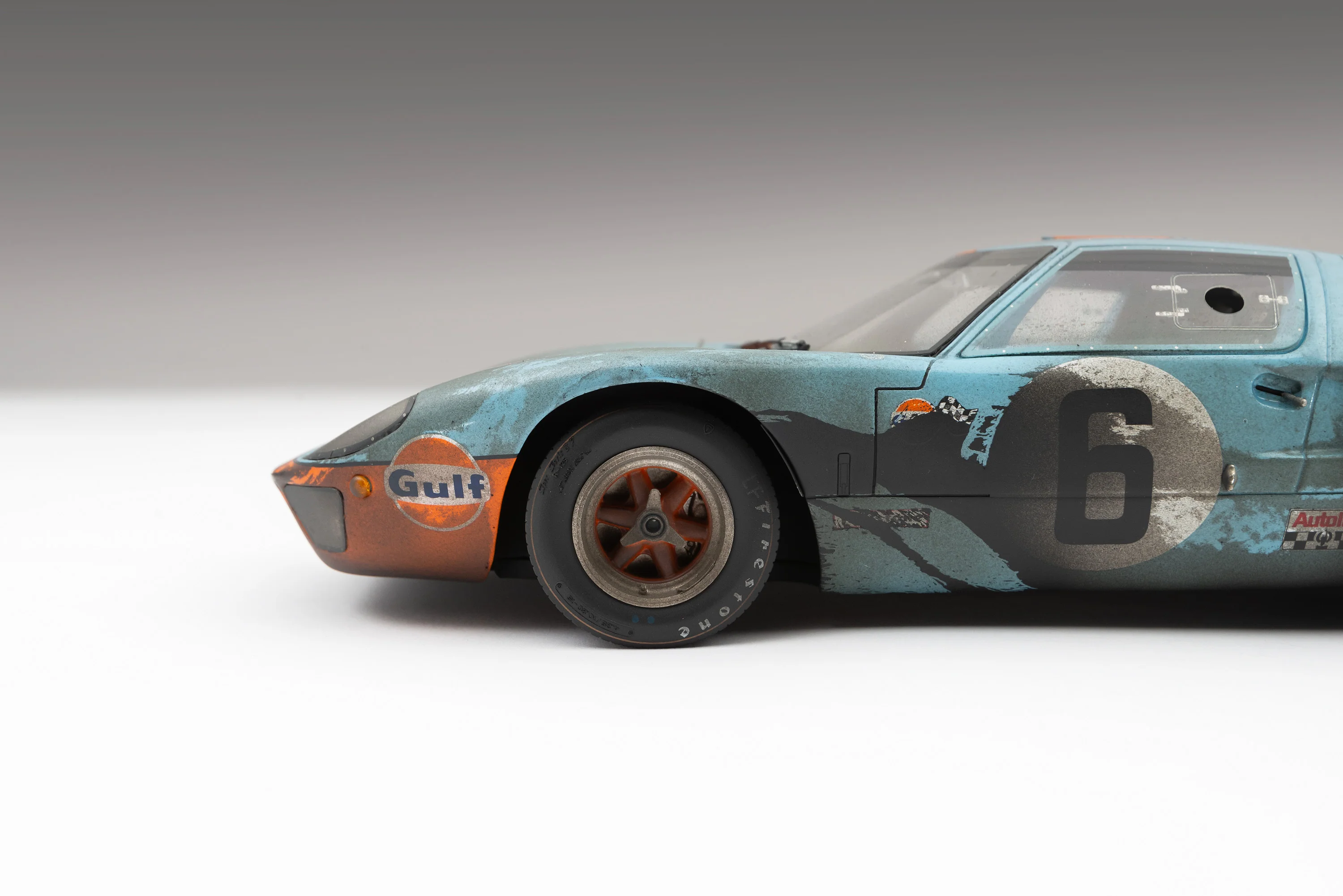 Ford GT40 - 1969 Le Mans Winner - Race Weathered - Image 9