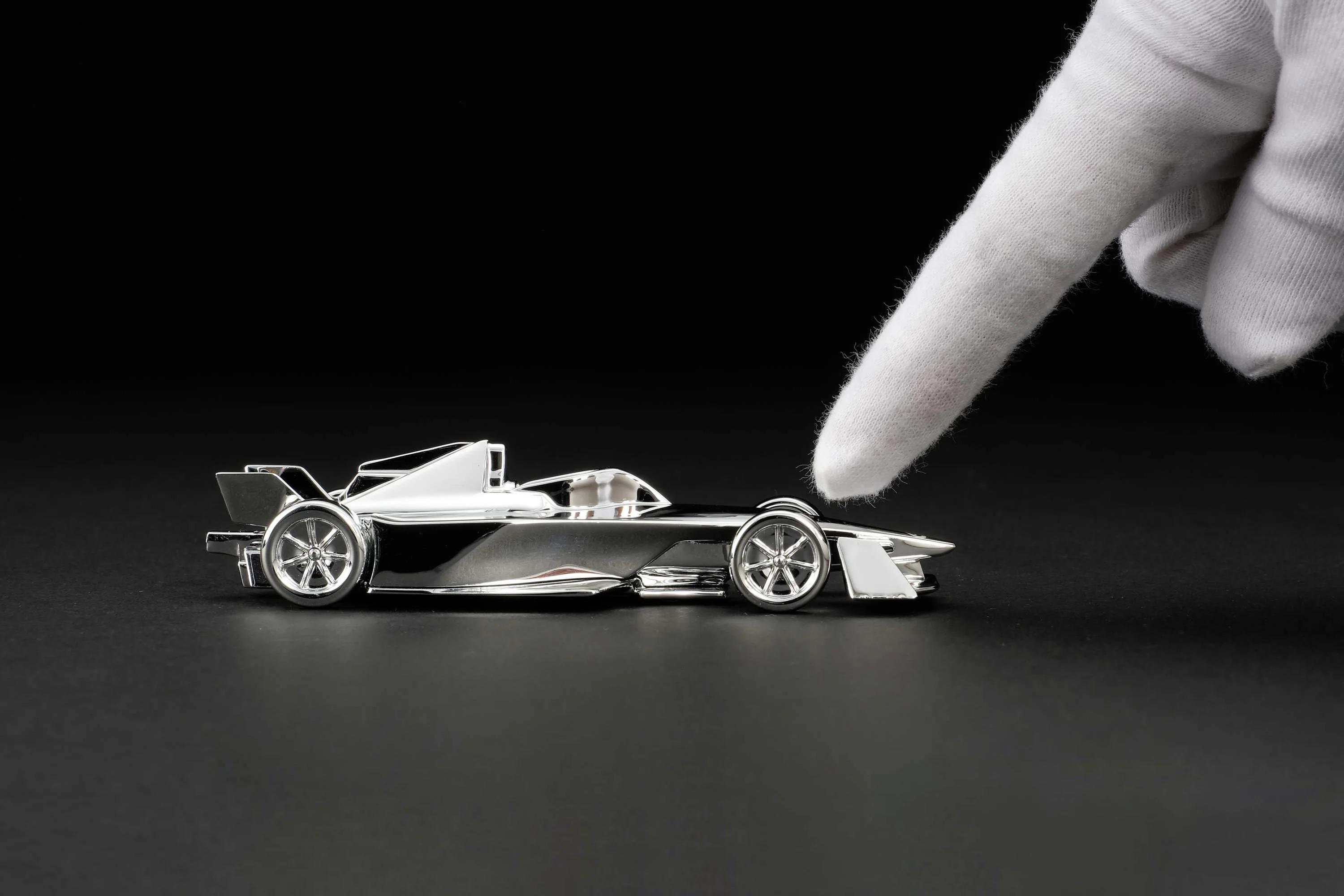 Formula E GEN3 Miniature Sculpture - Image 3