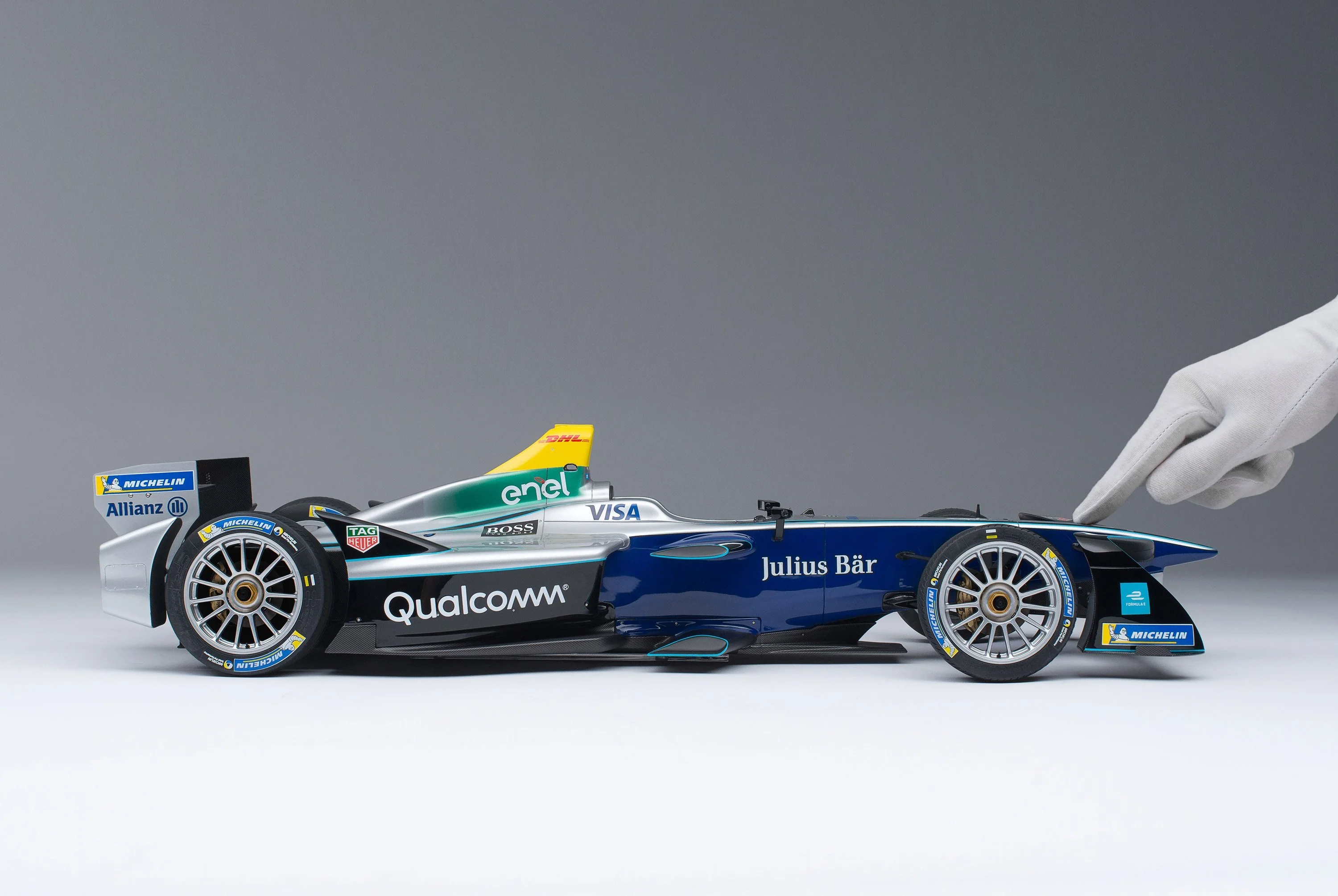 Spark-Renault SRT_01E Show Car (2017) - Gen1 Season 4 - Image 3