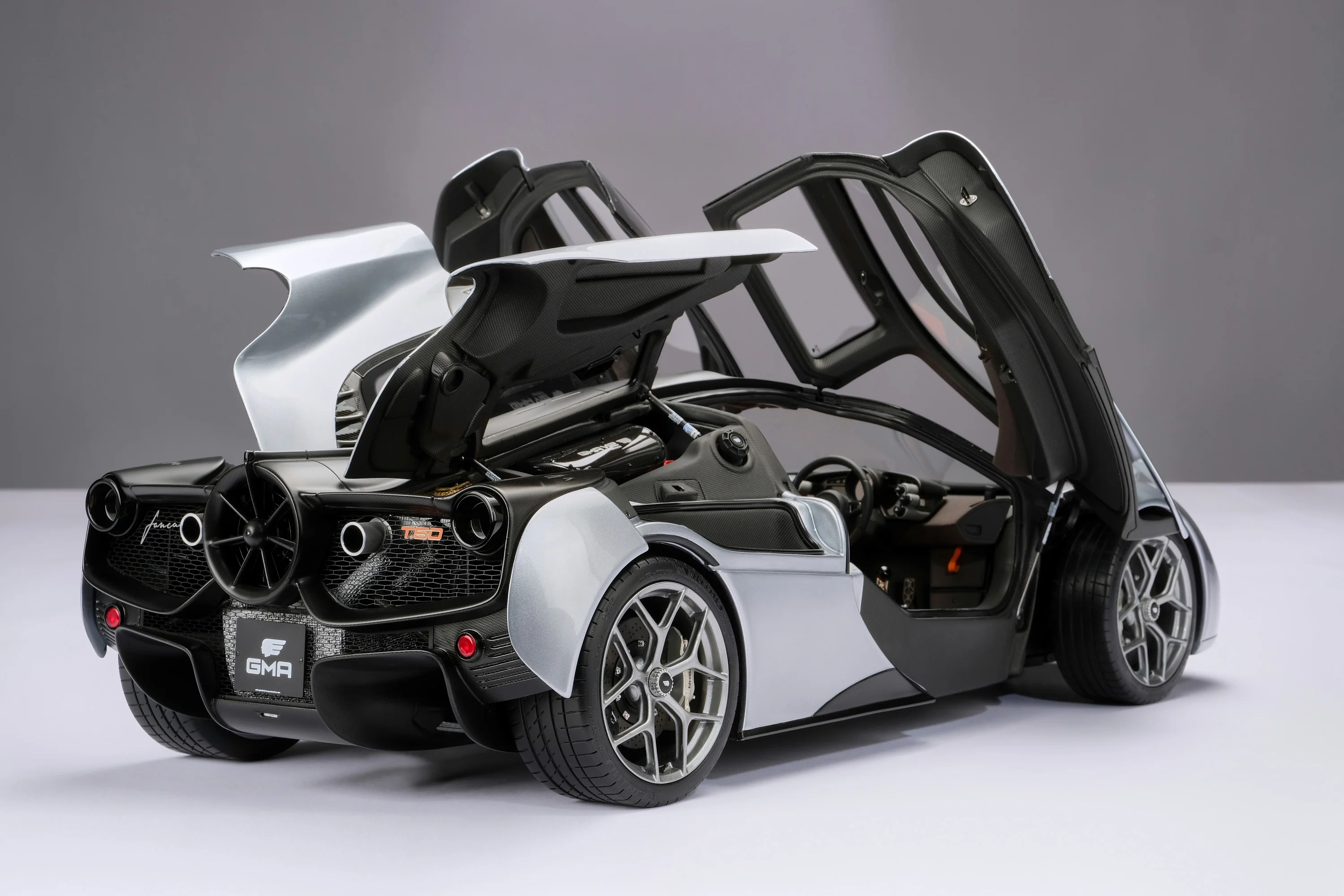Gordon Murray Automotive T.50 (2023) - Image 6