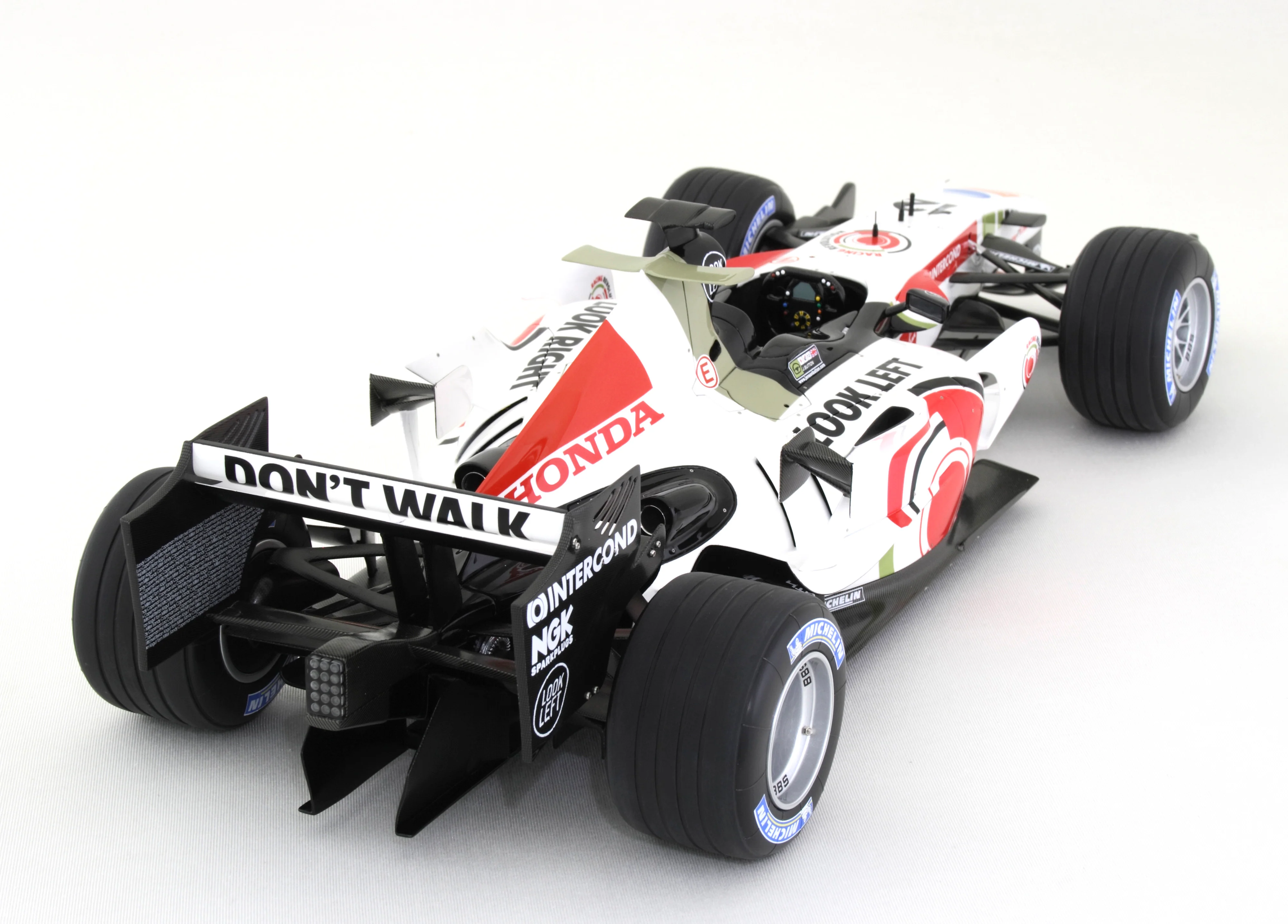 Honda F1 RA106 (2006) Malaysian Grand Prix 3rd Place - Button - Image 7