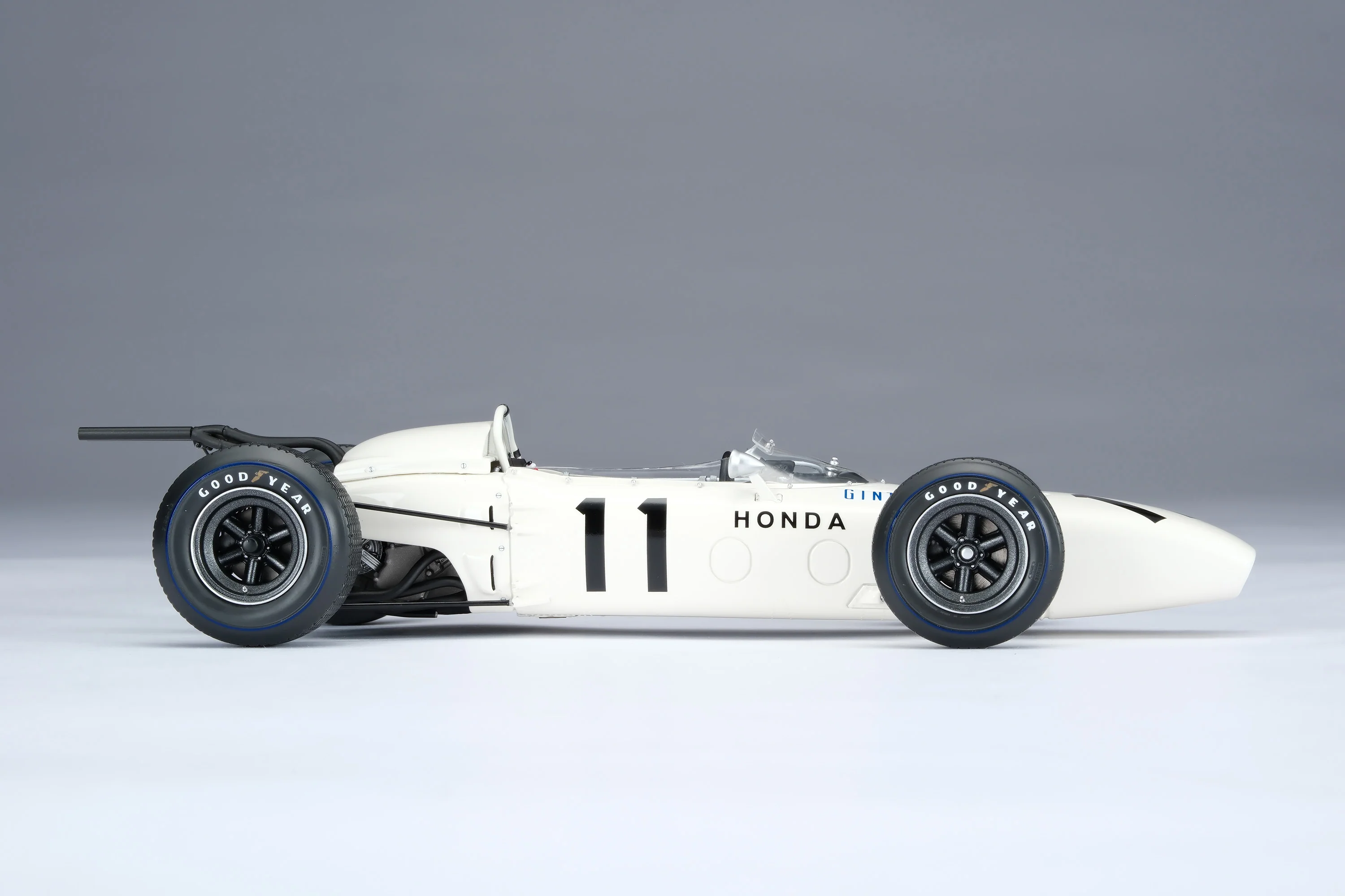 Honda RA272 - Mexican Grand Prix (1965) - Image 9