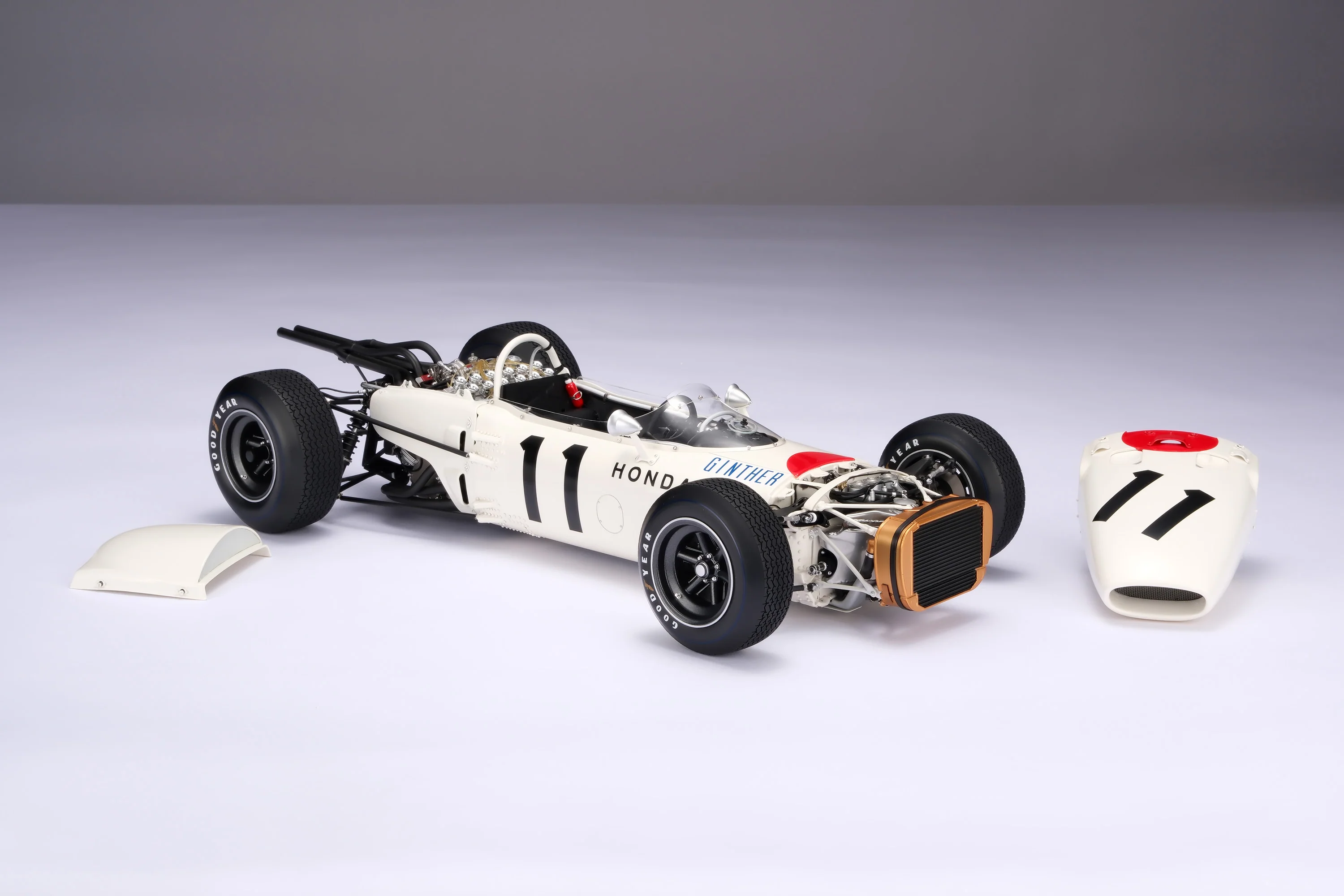 Honda RA272 - Mexican Grand Prix (1965) - Image 11