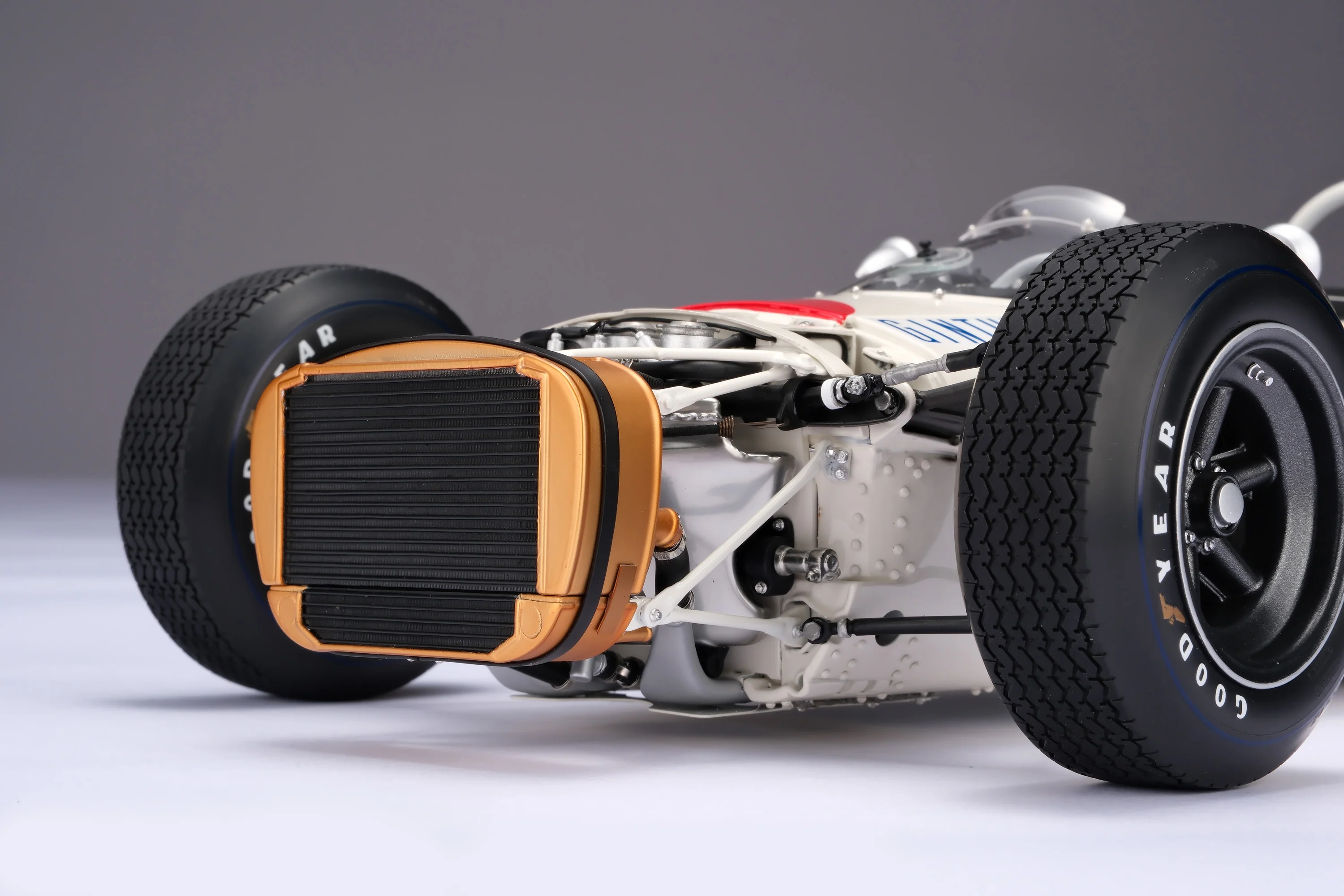 Honda RA272 - Mexican Grand Prix (1965) - Image 13