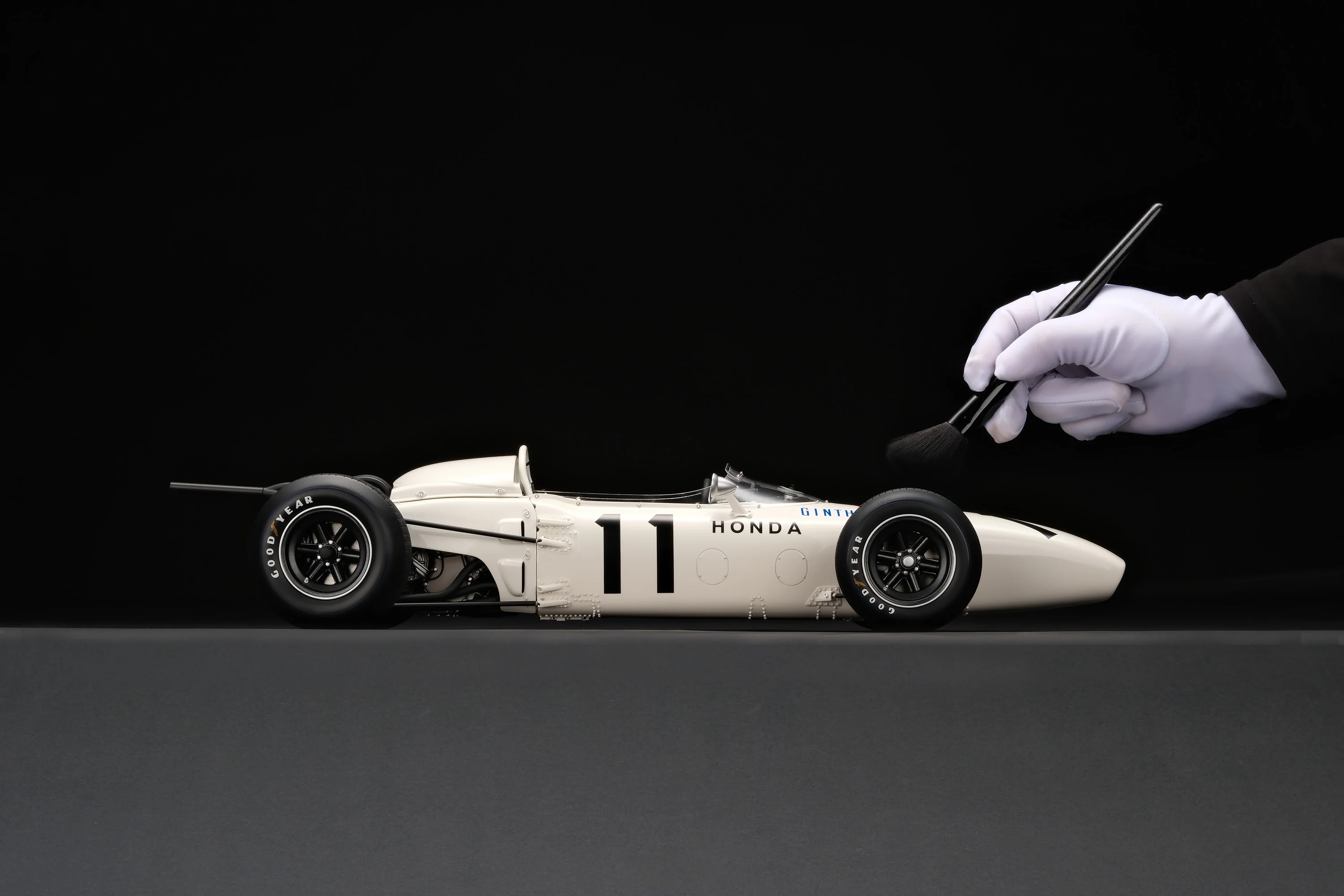 Honda RA272 - Mexican Grand Prix (1965) - Image 3