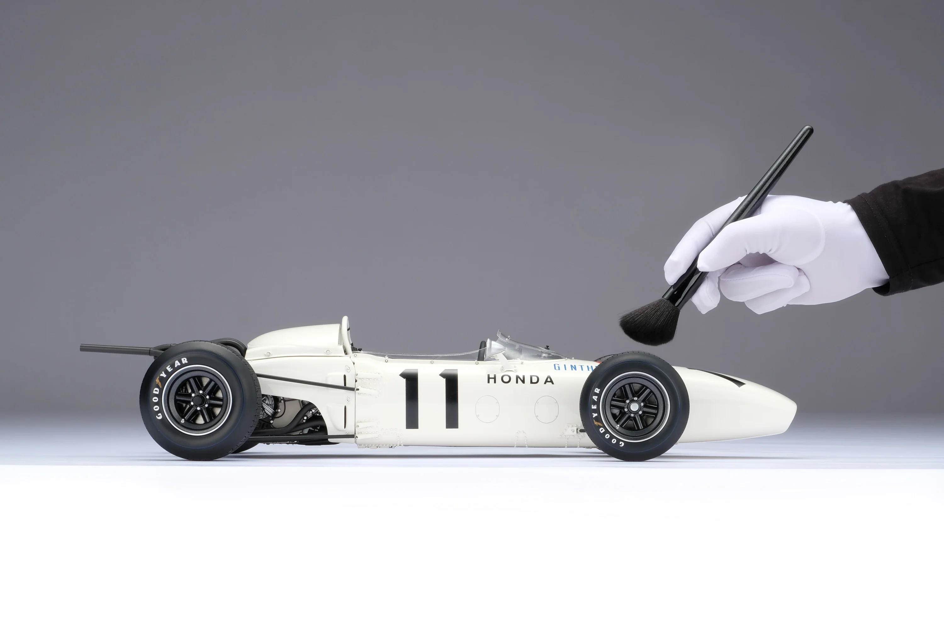 Honda RA272 - Mexican Grand Prix (1965) - Image 4