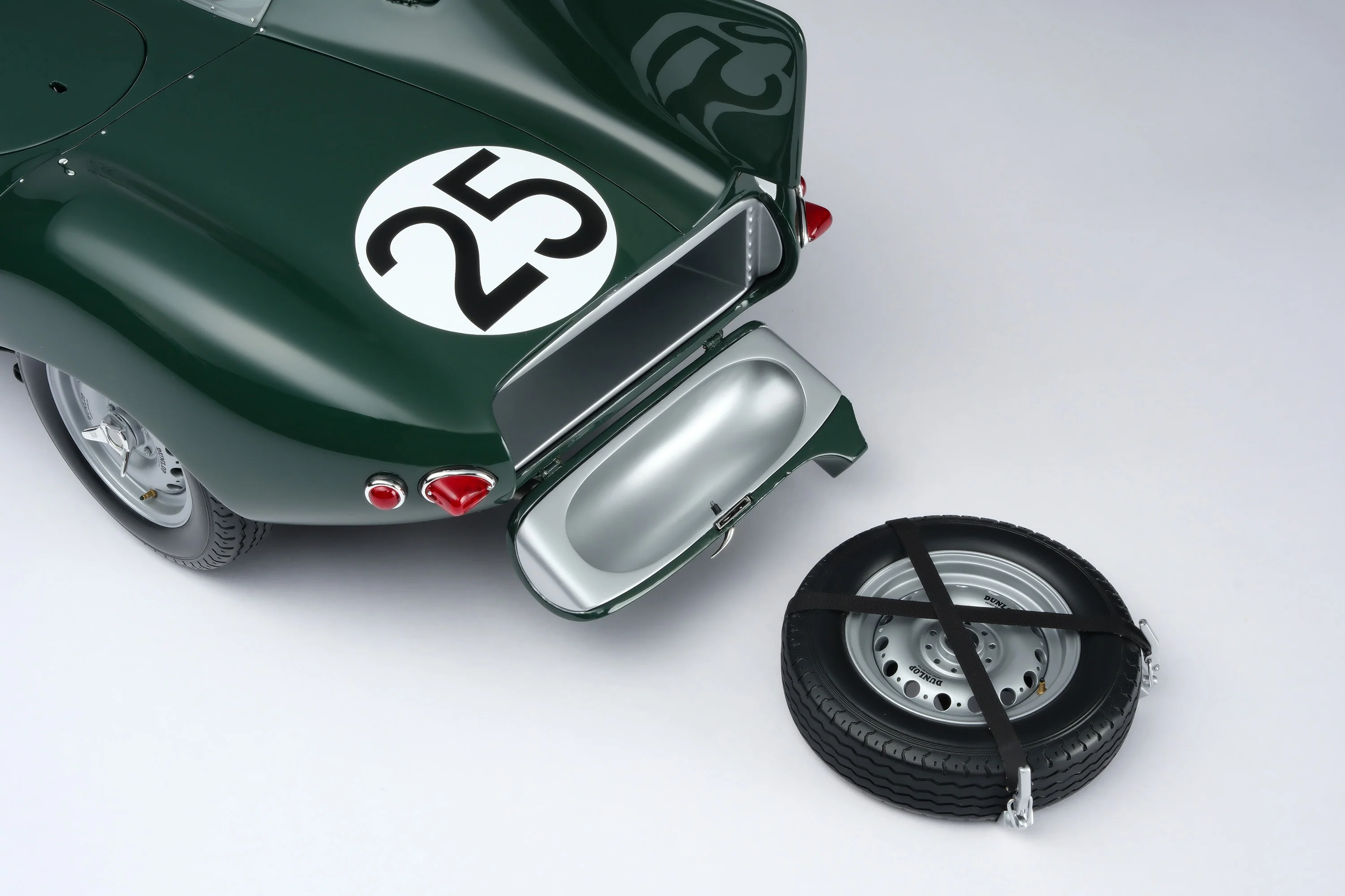 Jaguar D-type - 1956 Reims Winner - Image 13