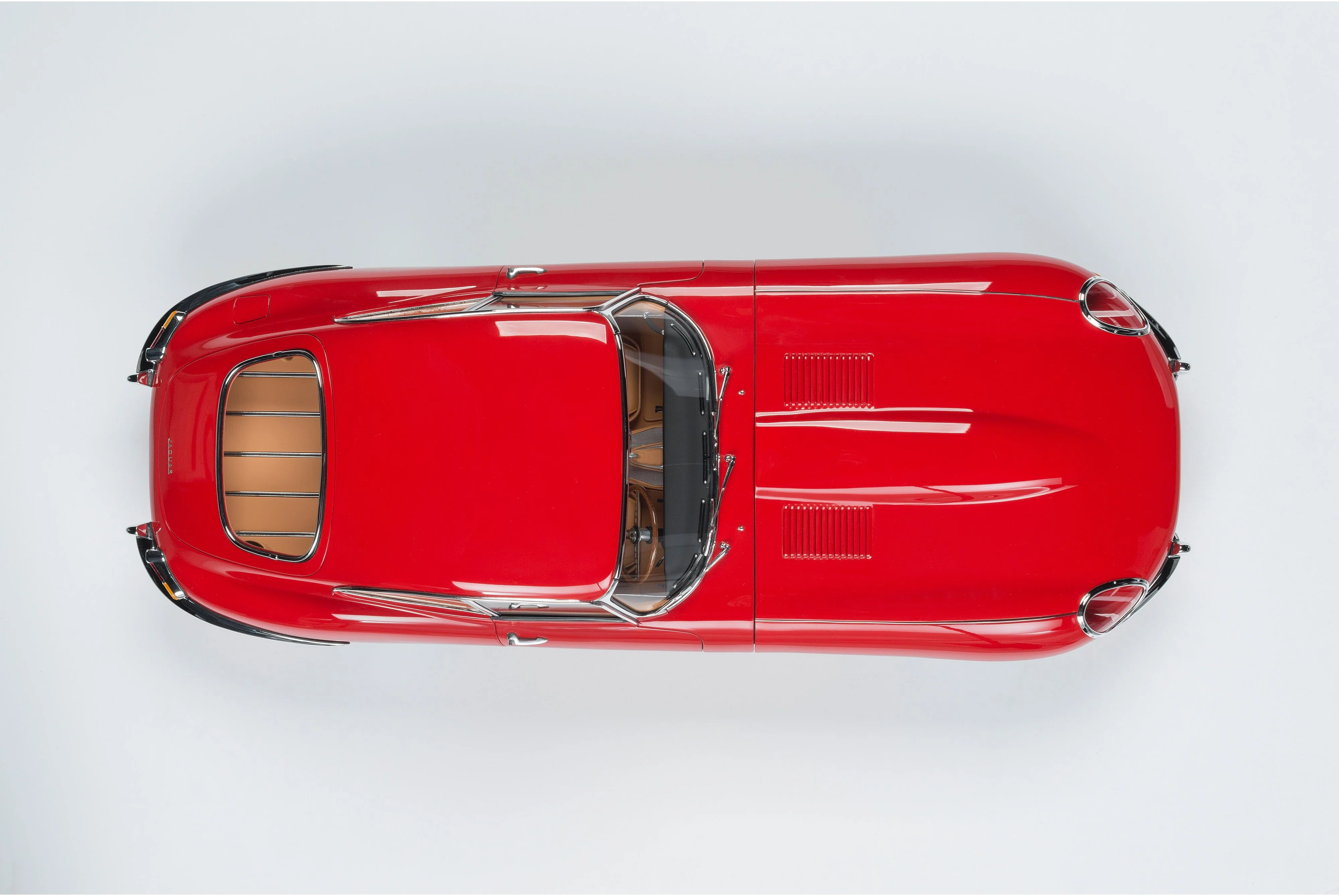 Jaguar E-type Series 1 Coupe (1961) - Image 12
