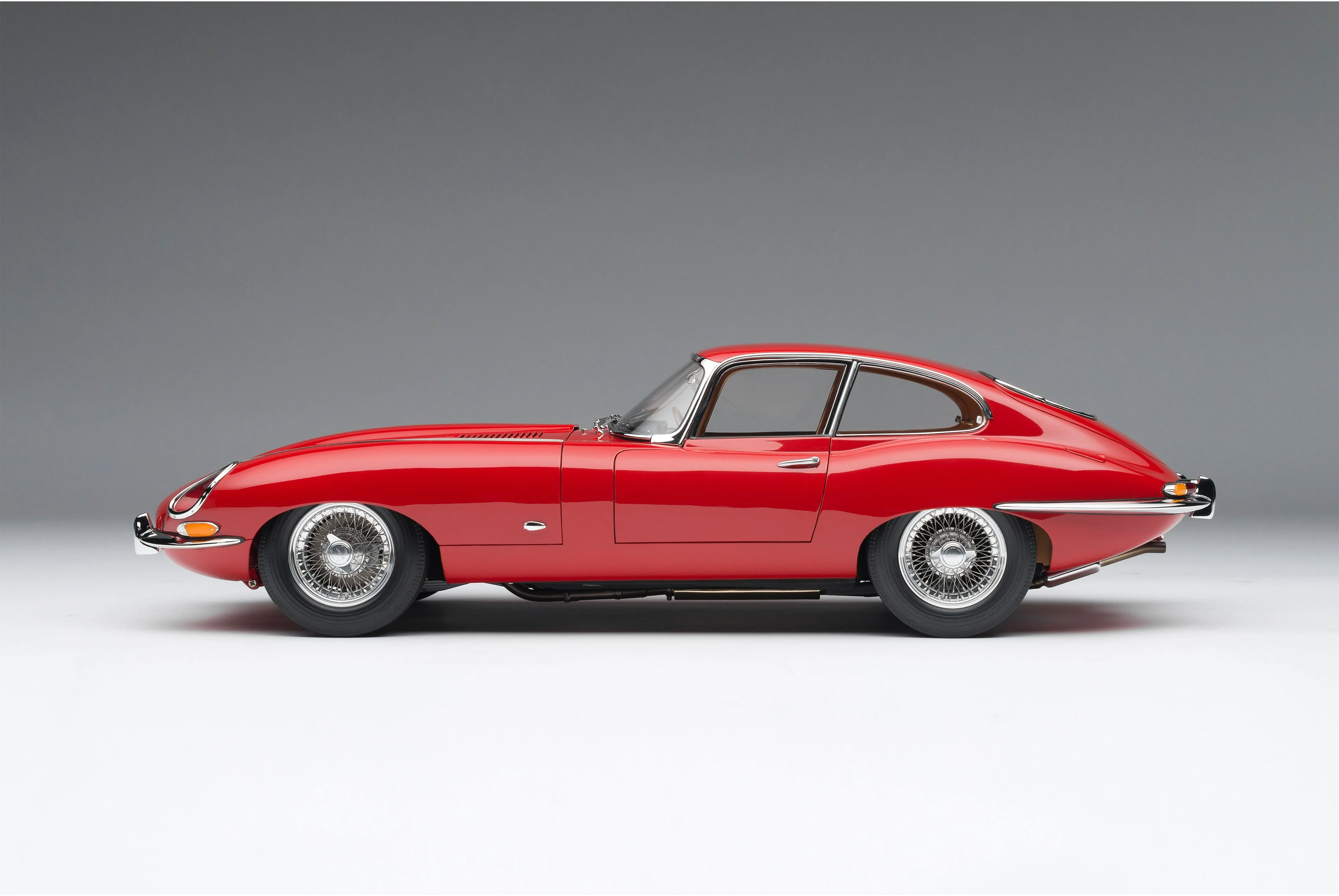 Jaguar E-type Series 1 Coupe (1961) - Image 9