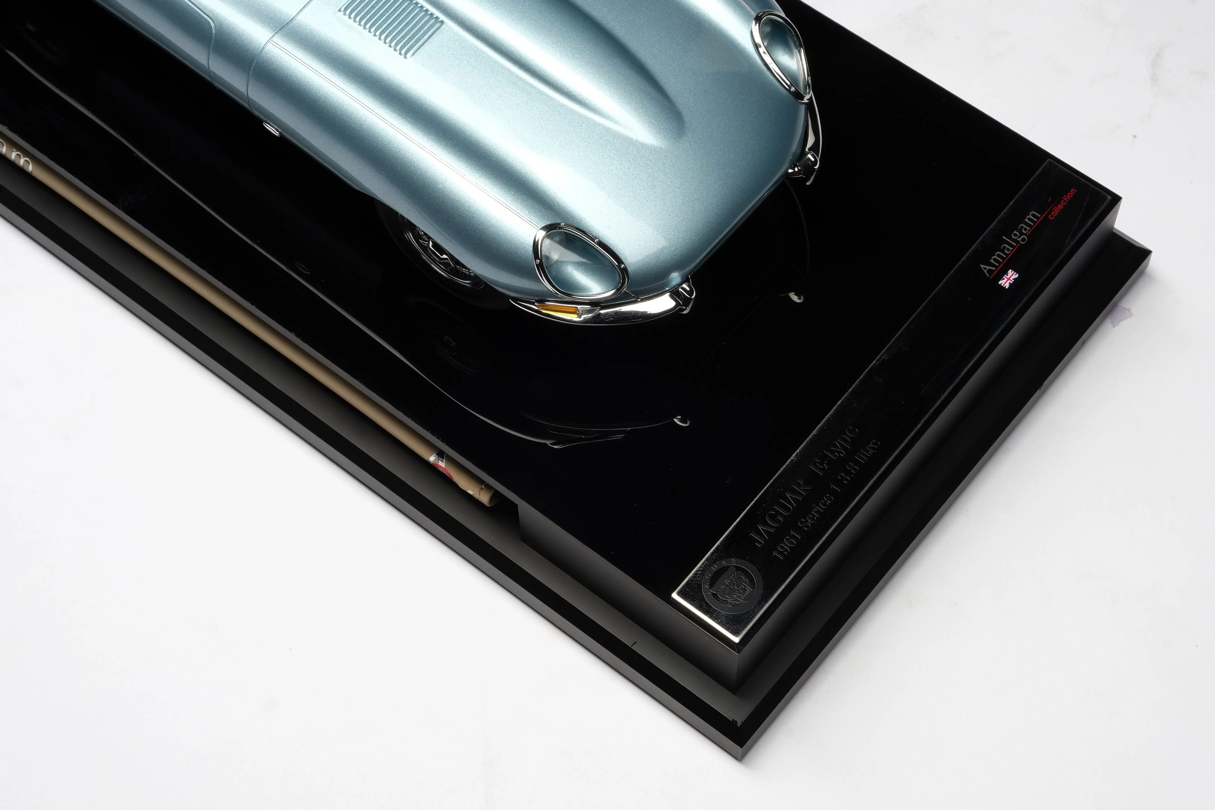 Jaguar E-type Roadster - Image 17