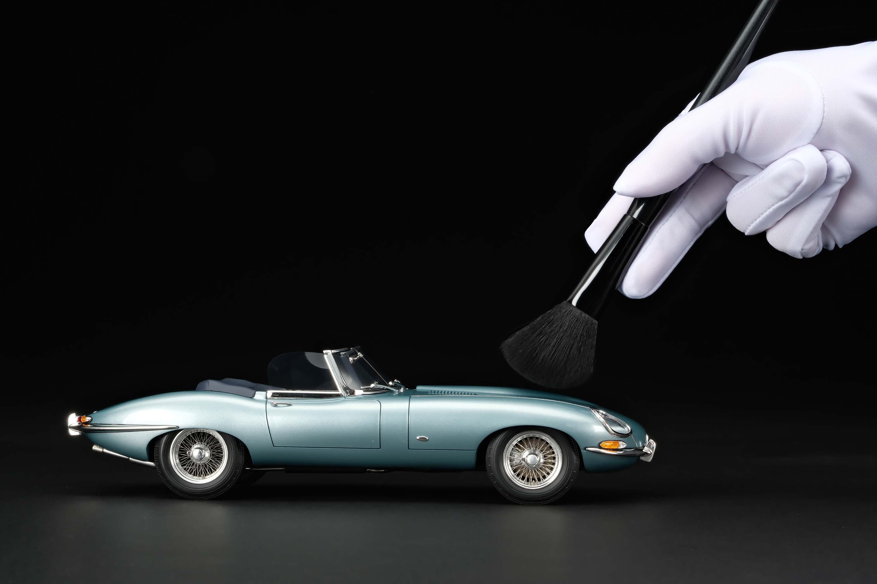 Jaguar E-type Roadster - Image 3