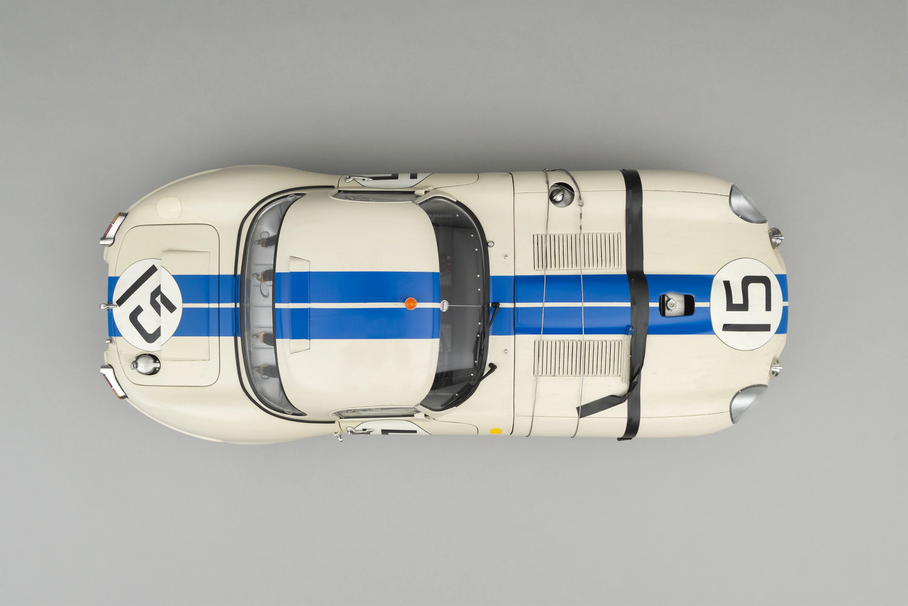 Jaguar Lightweight E-type (LWE) - 1963 Le Mans - Race Weathered - Image 12