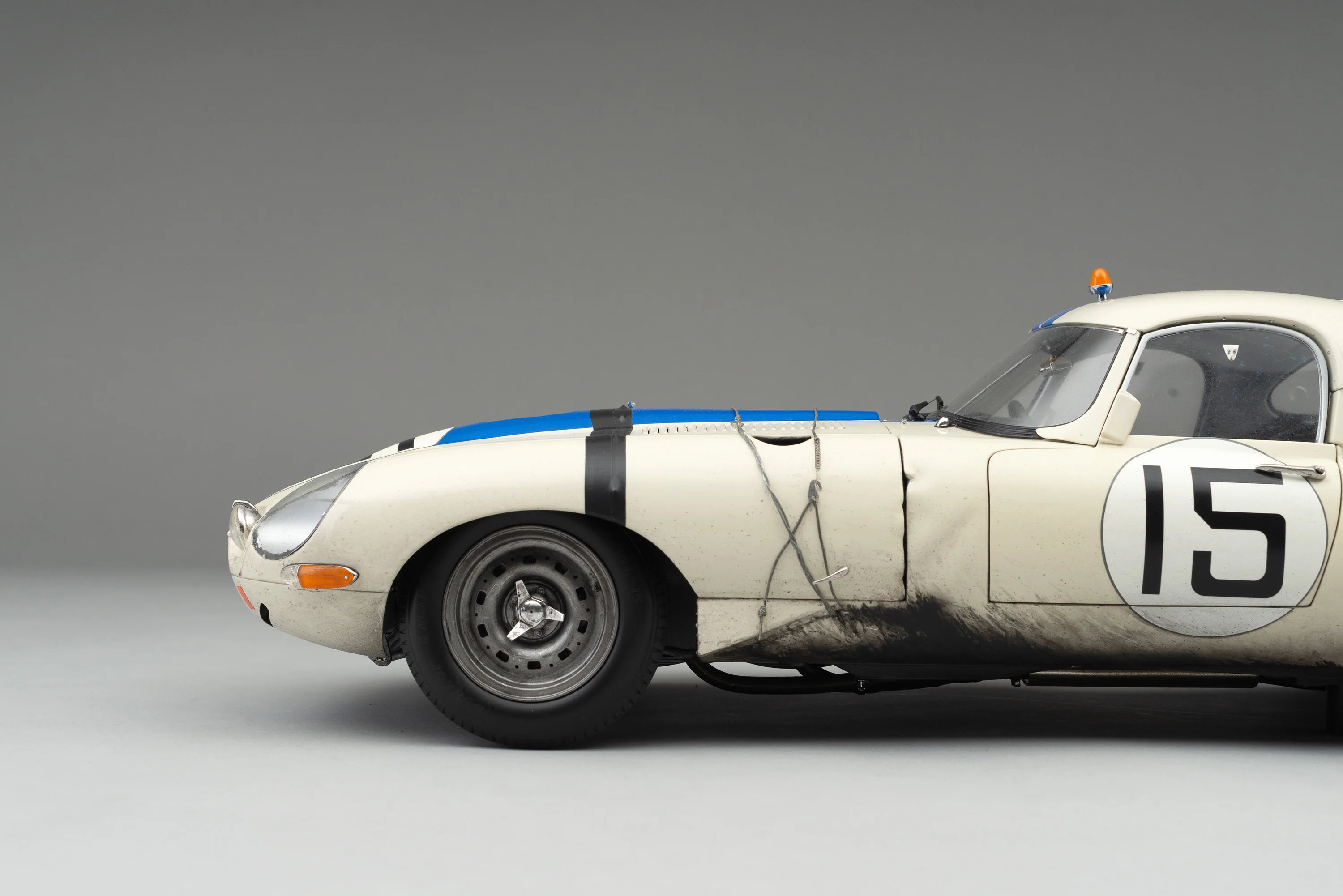 Jaguar Lightweight E-type (LWE) - 1963 Le Mans - Race Weathered - Image 6