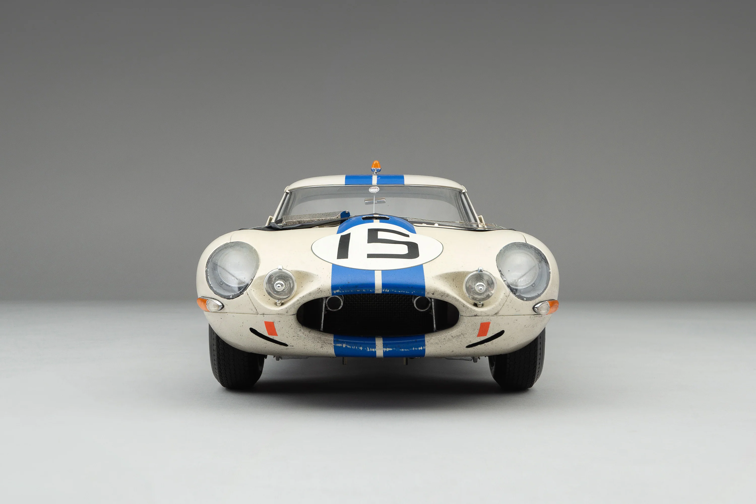 Jaguar Lightweight E-type (LWE) - 1963 Le Mans - Race Weathered - Image 8