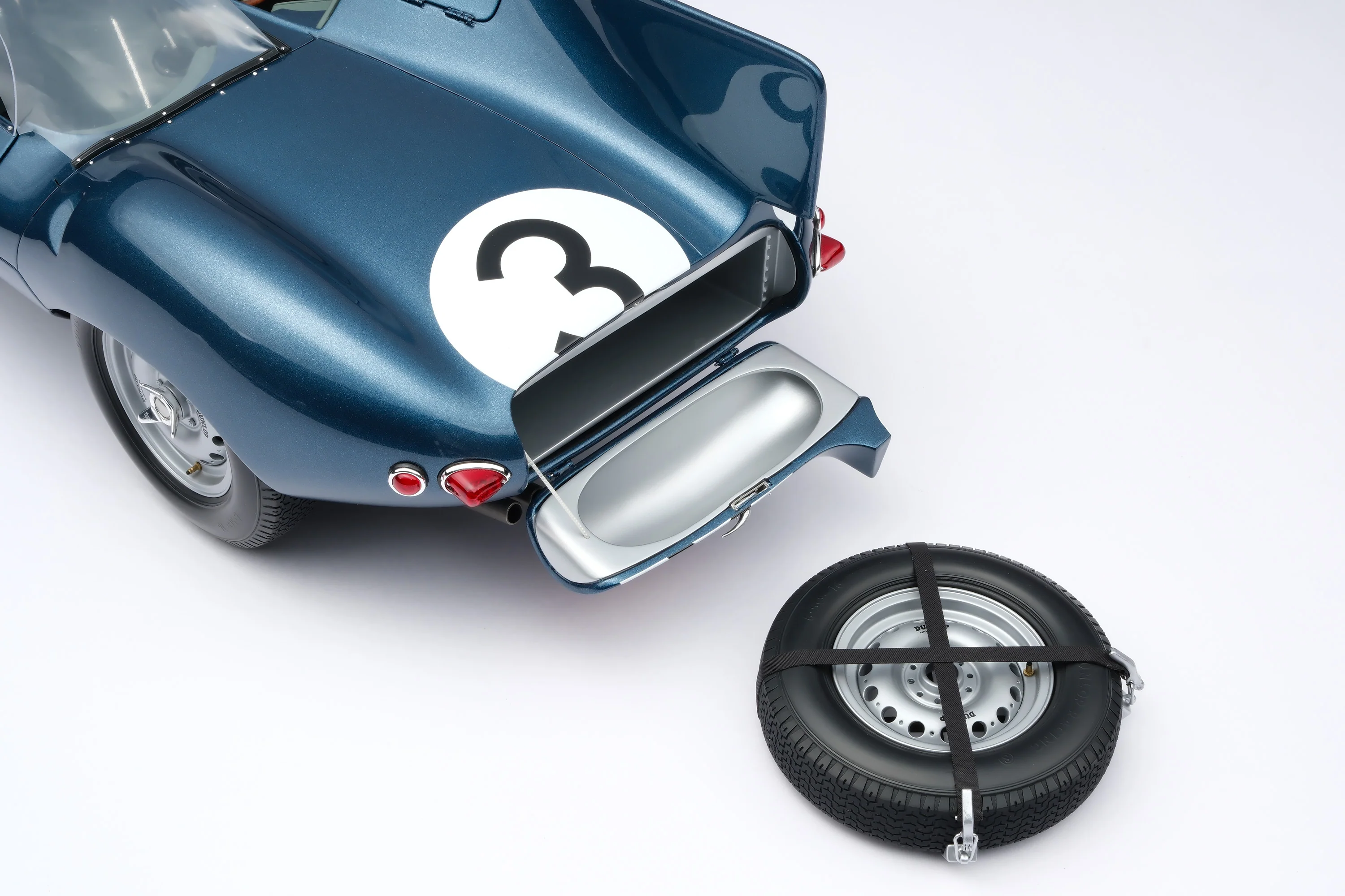 Jaguar D-type Ecurie Ecosse - 1957 Le Mans Winner - Image 12