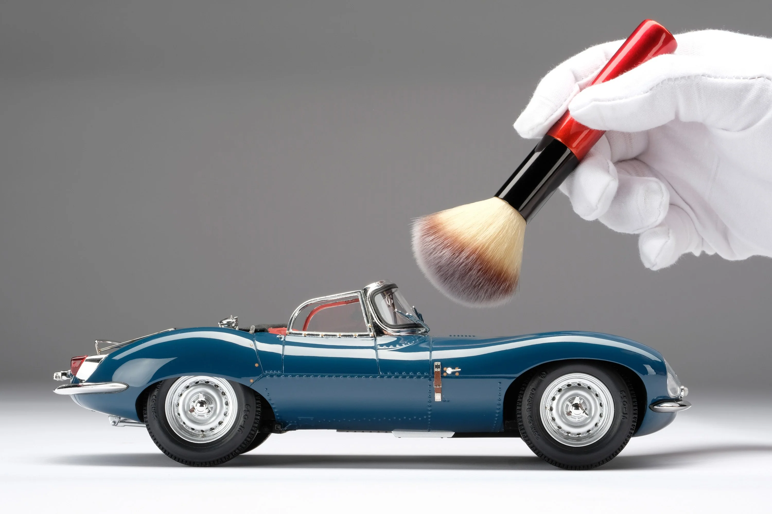 Jaguar XKSS - Image 3