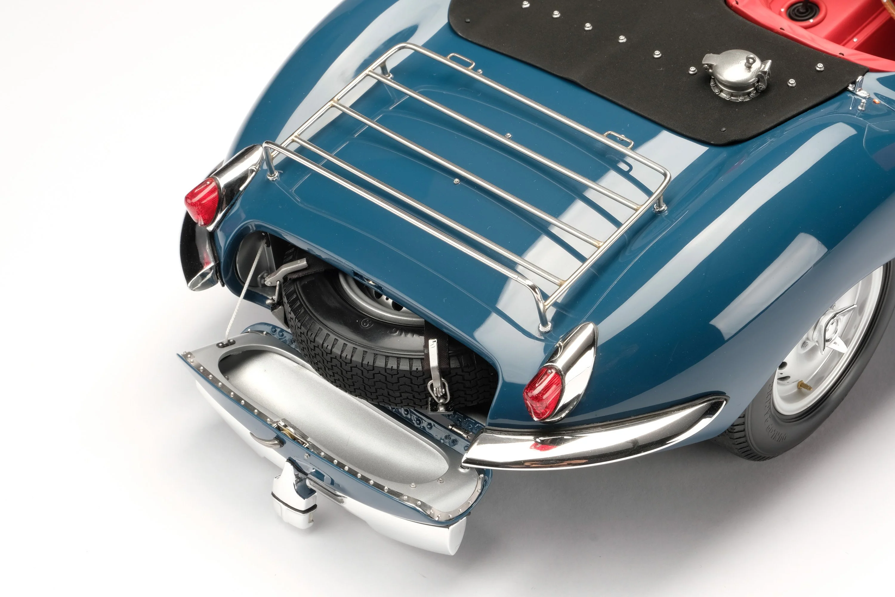 Jaguar XKSS (1957) - Image 11