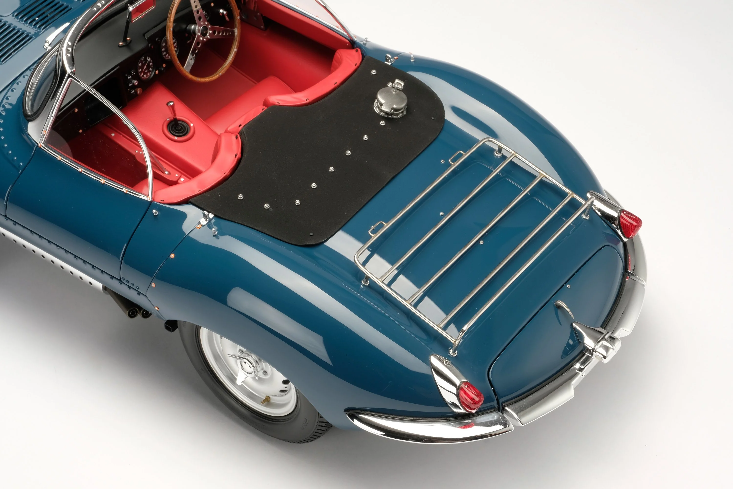 Jaguar XKSS (1957) - Image 15