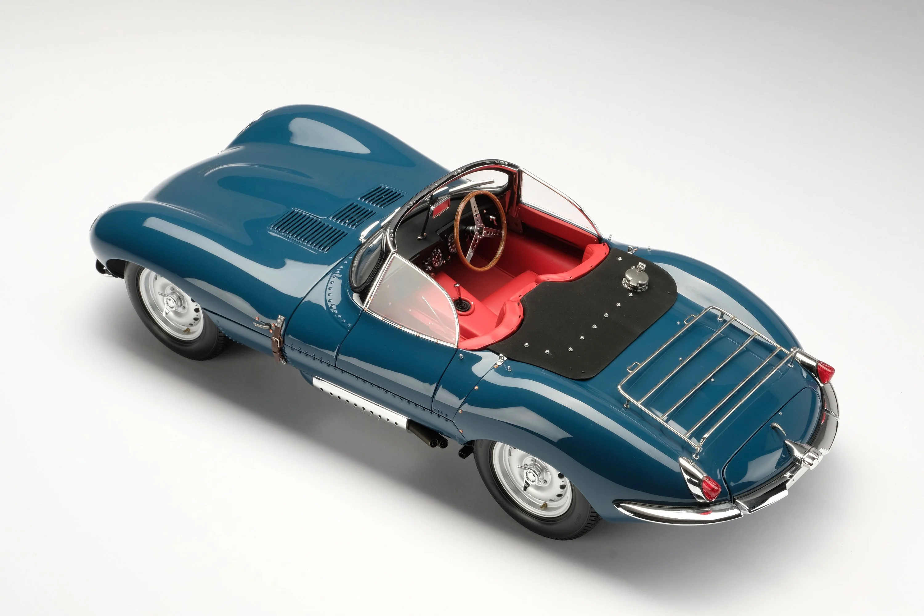 Jaguar XKSS (1957) - Image 17