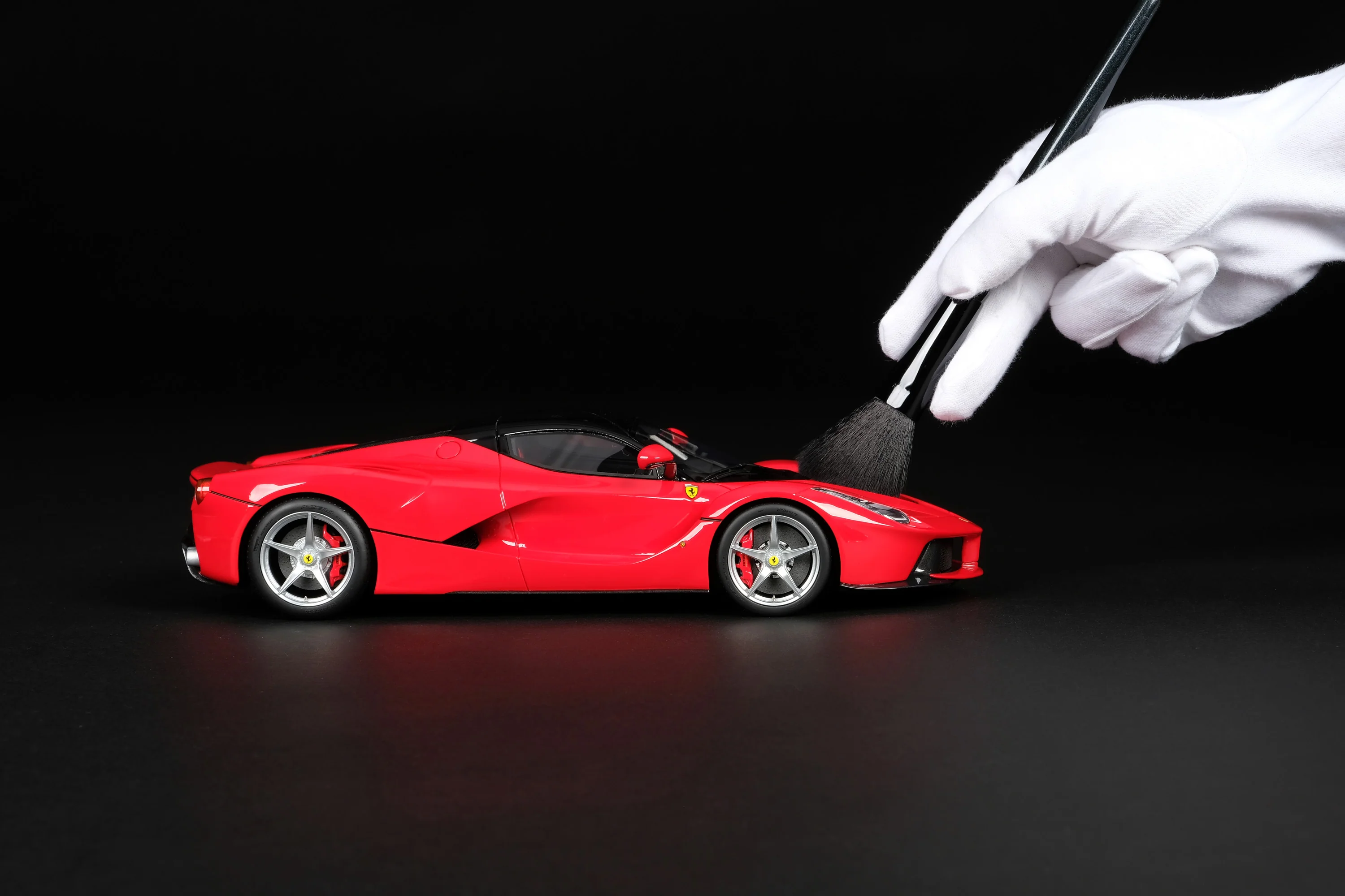 Ferrari LaFerrari - Image 3