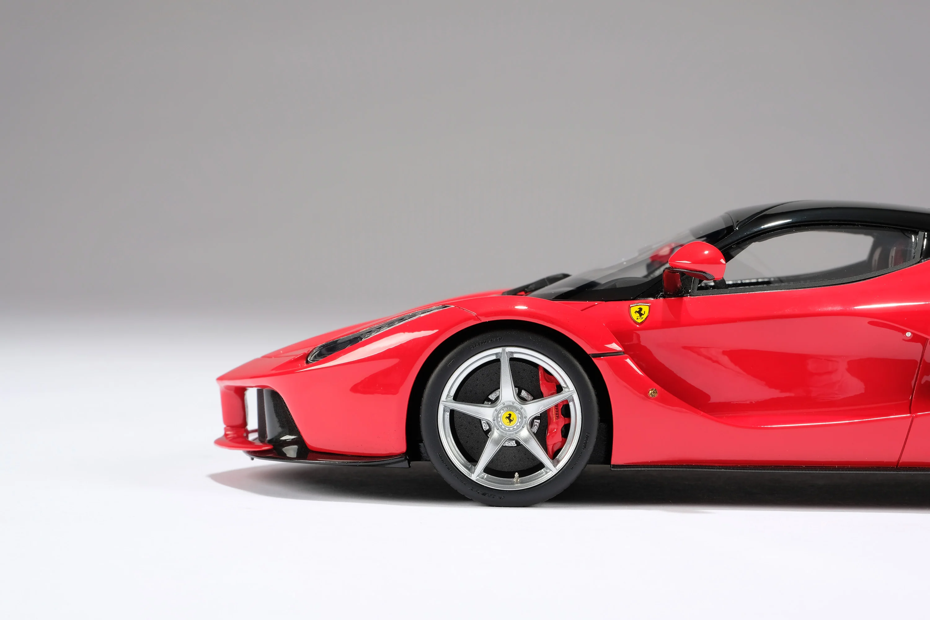 Ferrari LaFerrari - Image 6