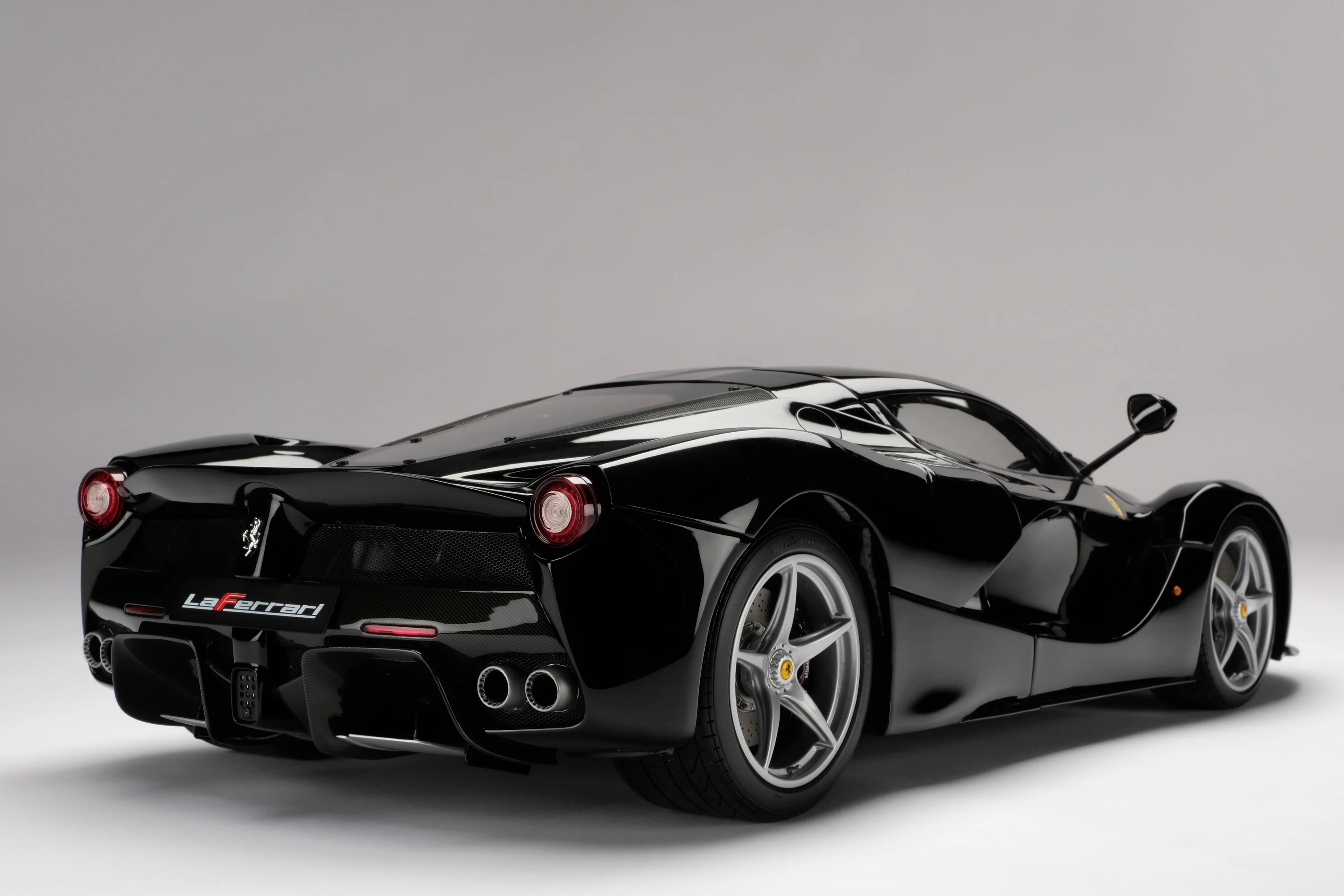 Ferrari LaFerrari (2013) - Image 24