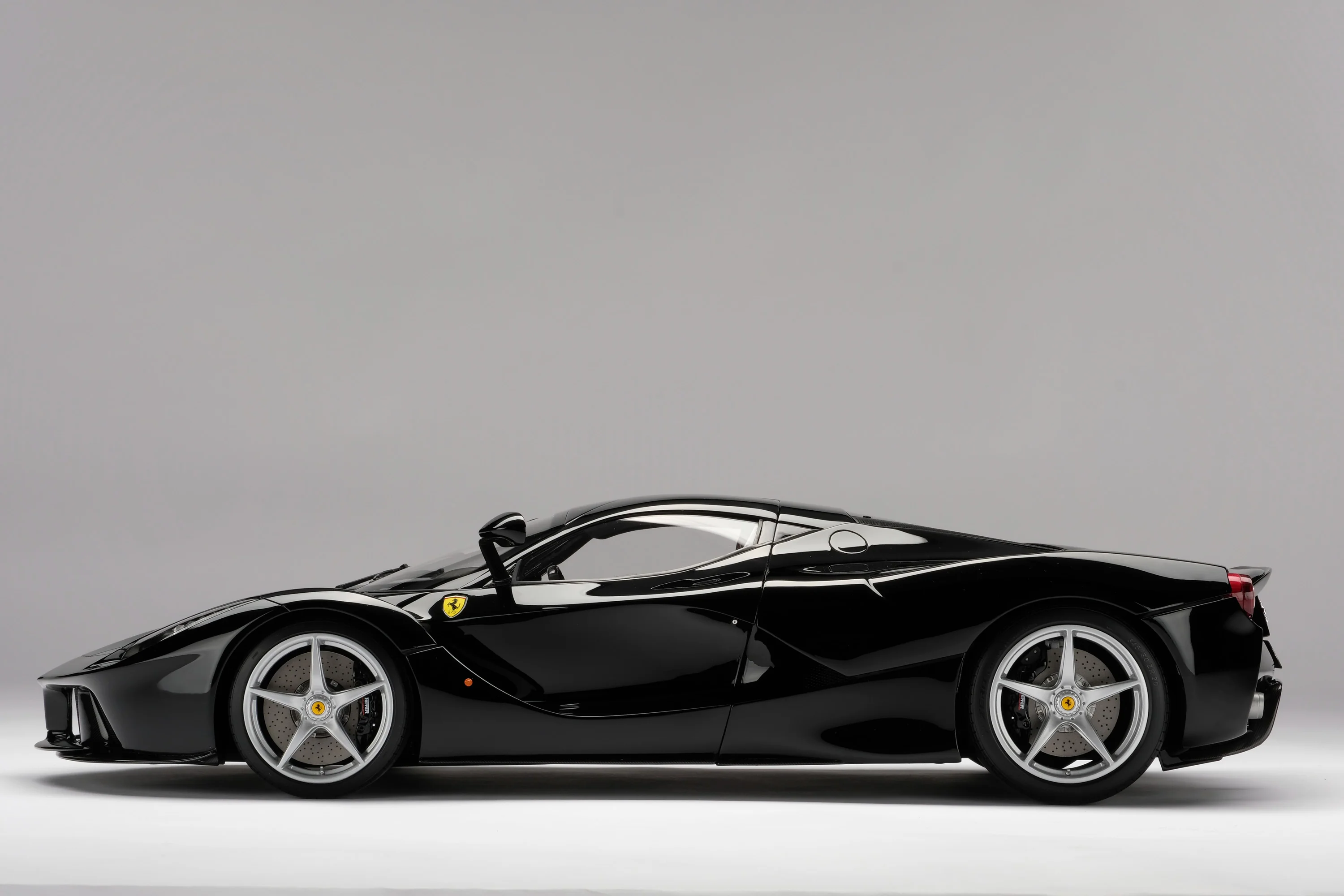 Ferrari LaFerrari (2013) - Image 27