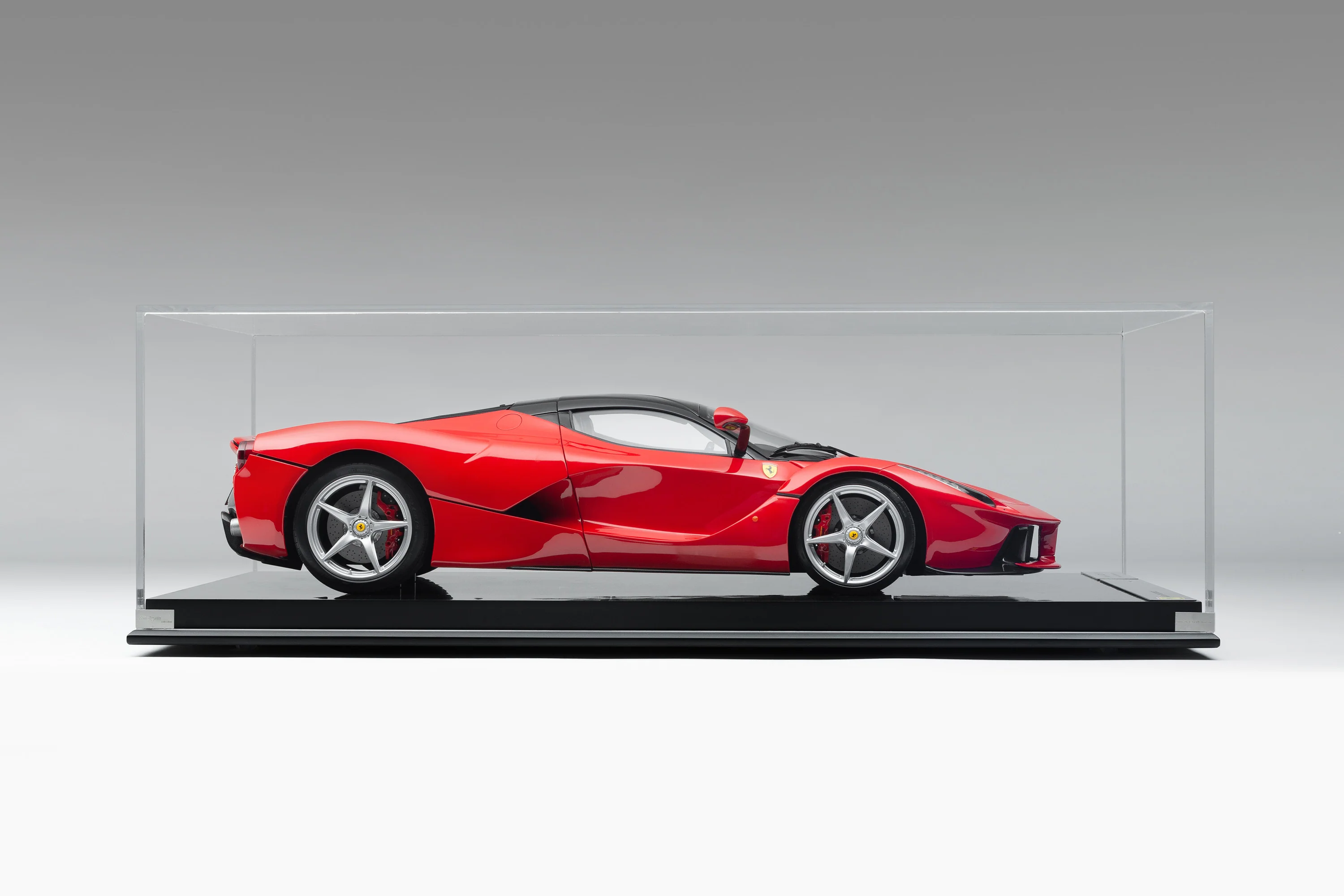 Ferrari LaFerrari (2013) - Image 9