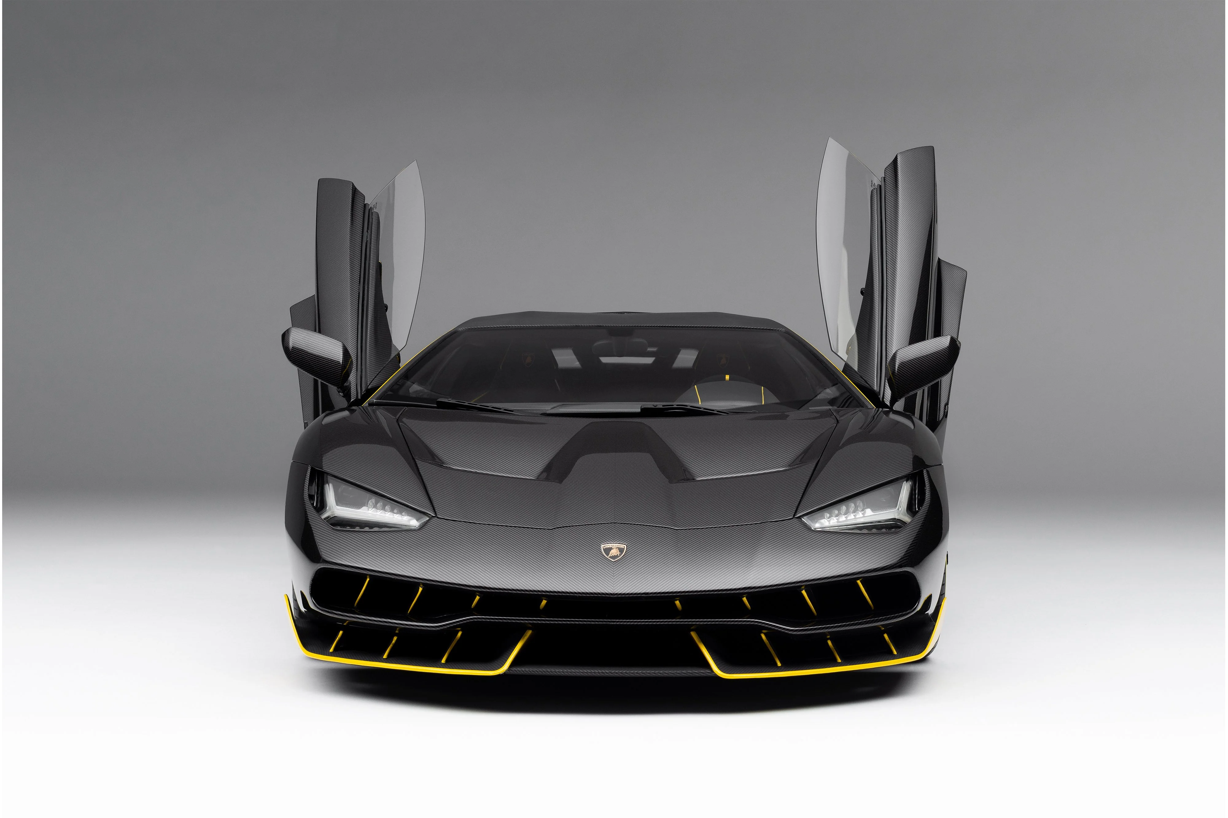 Lamborghini Centenario (2016) - Image 5