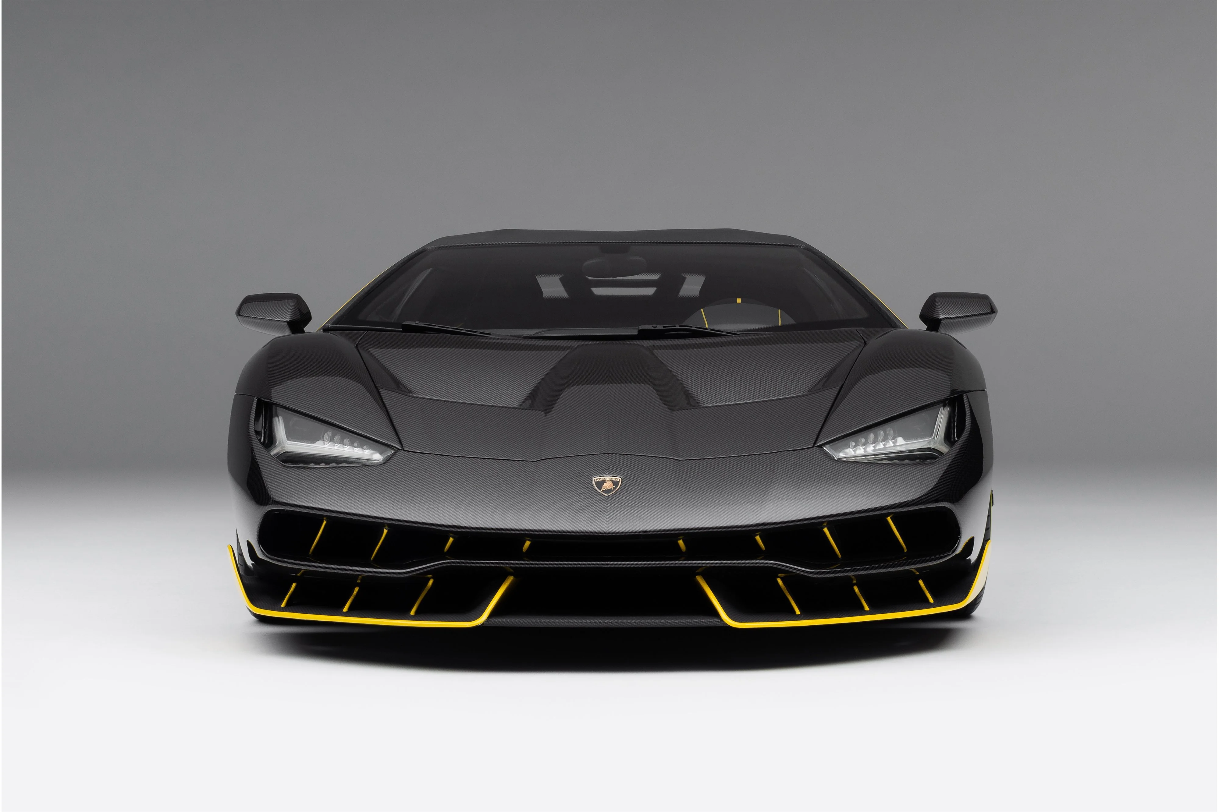 Lamborghini Centenario (2016) - Image 8