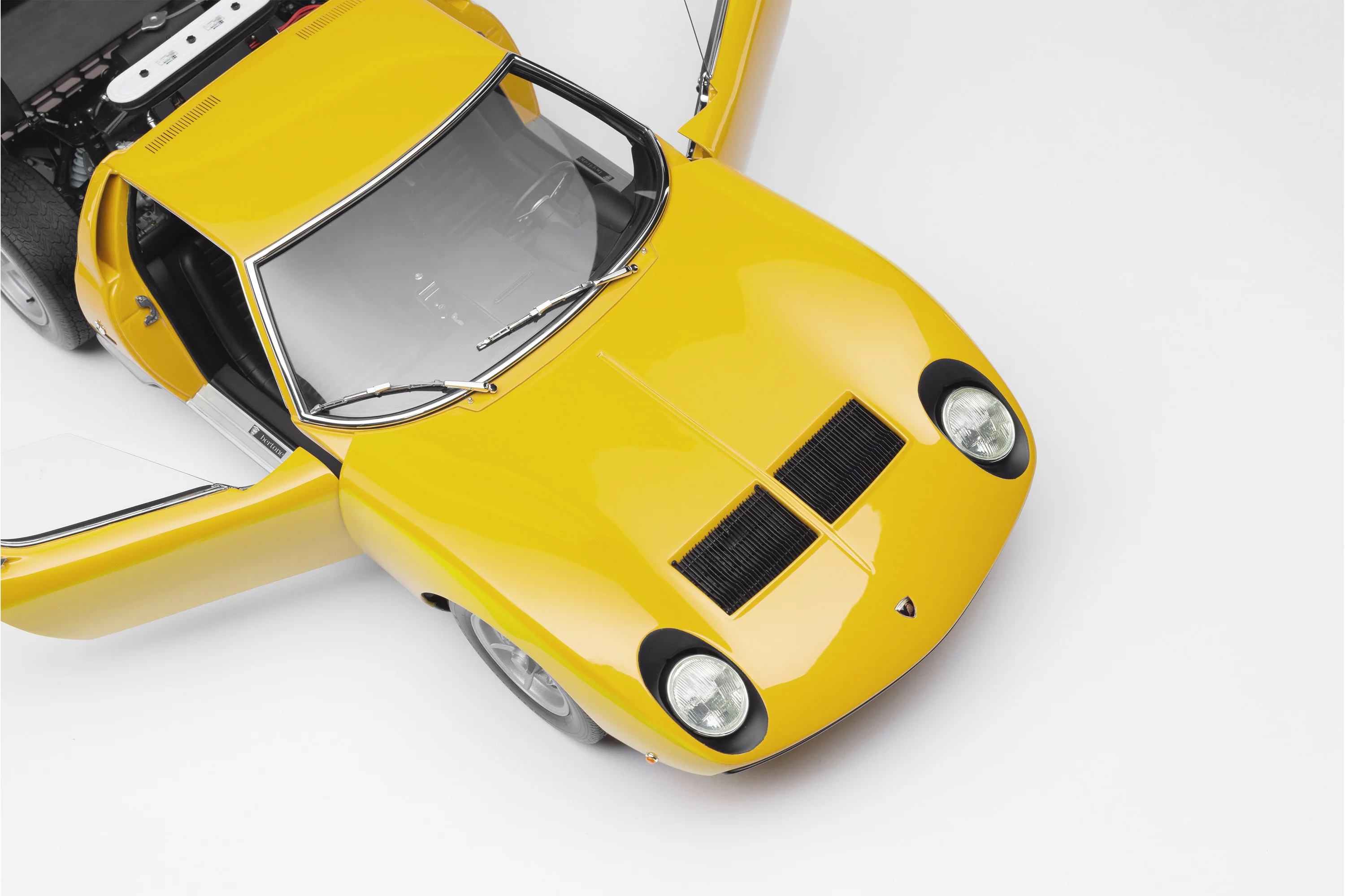 Lamborghini Miura P400 SV (1971) - Image 10