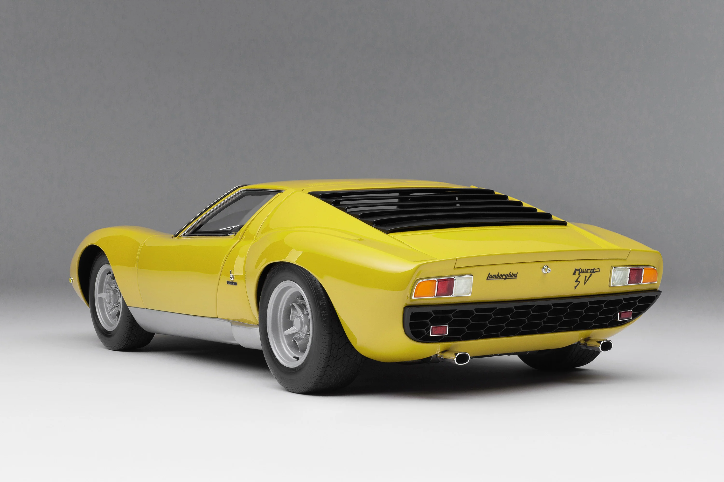 Lamborghini Miura P400 SV (1971) - Image 12
