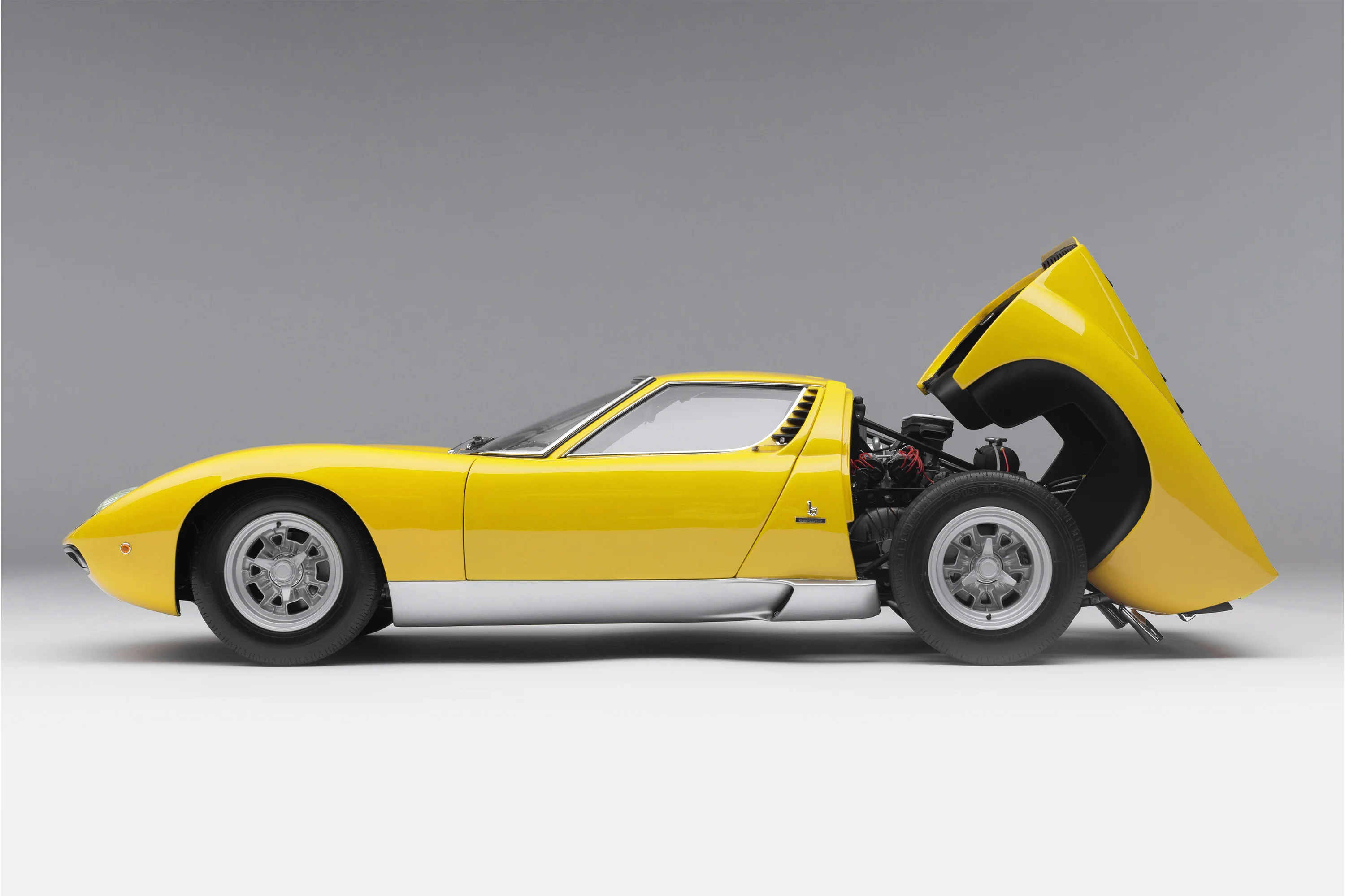Lamborghini Miura P400 SV (1971) - Image 13