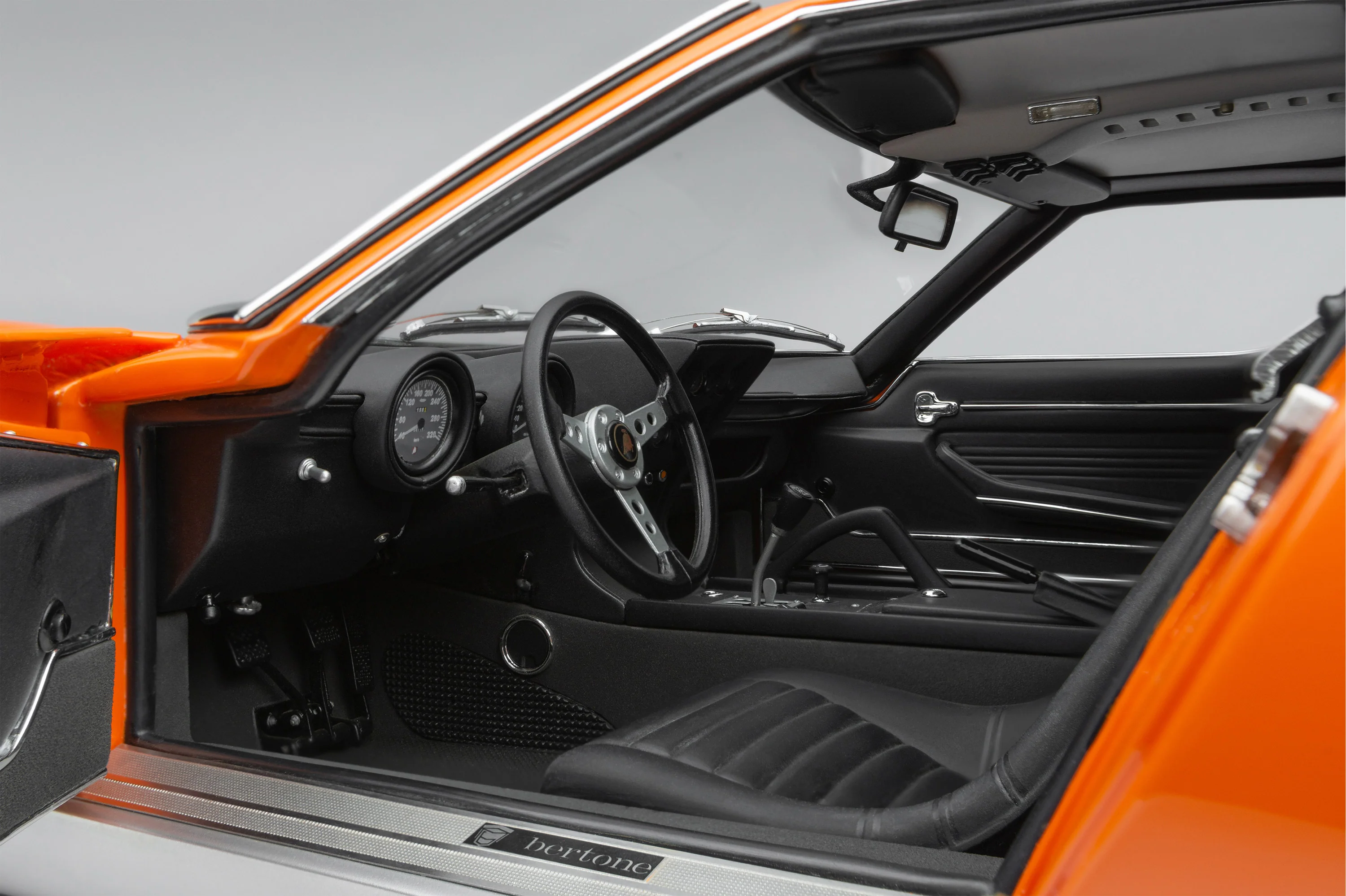 Lamborghini Miura P400 SV (1971) - Image 21