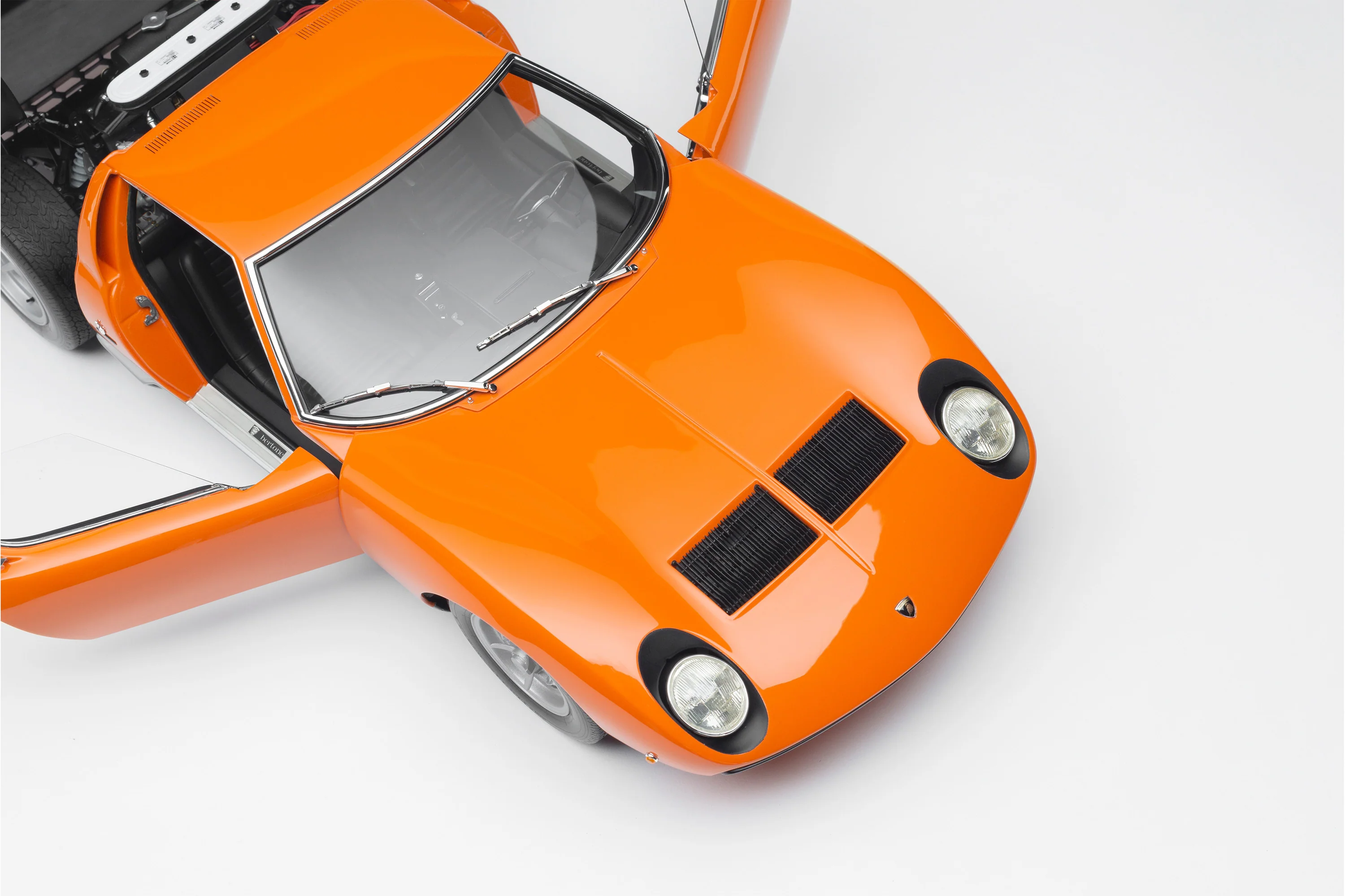 Lamborghini Miura P400 SV (1971) - Image 25