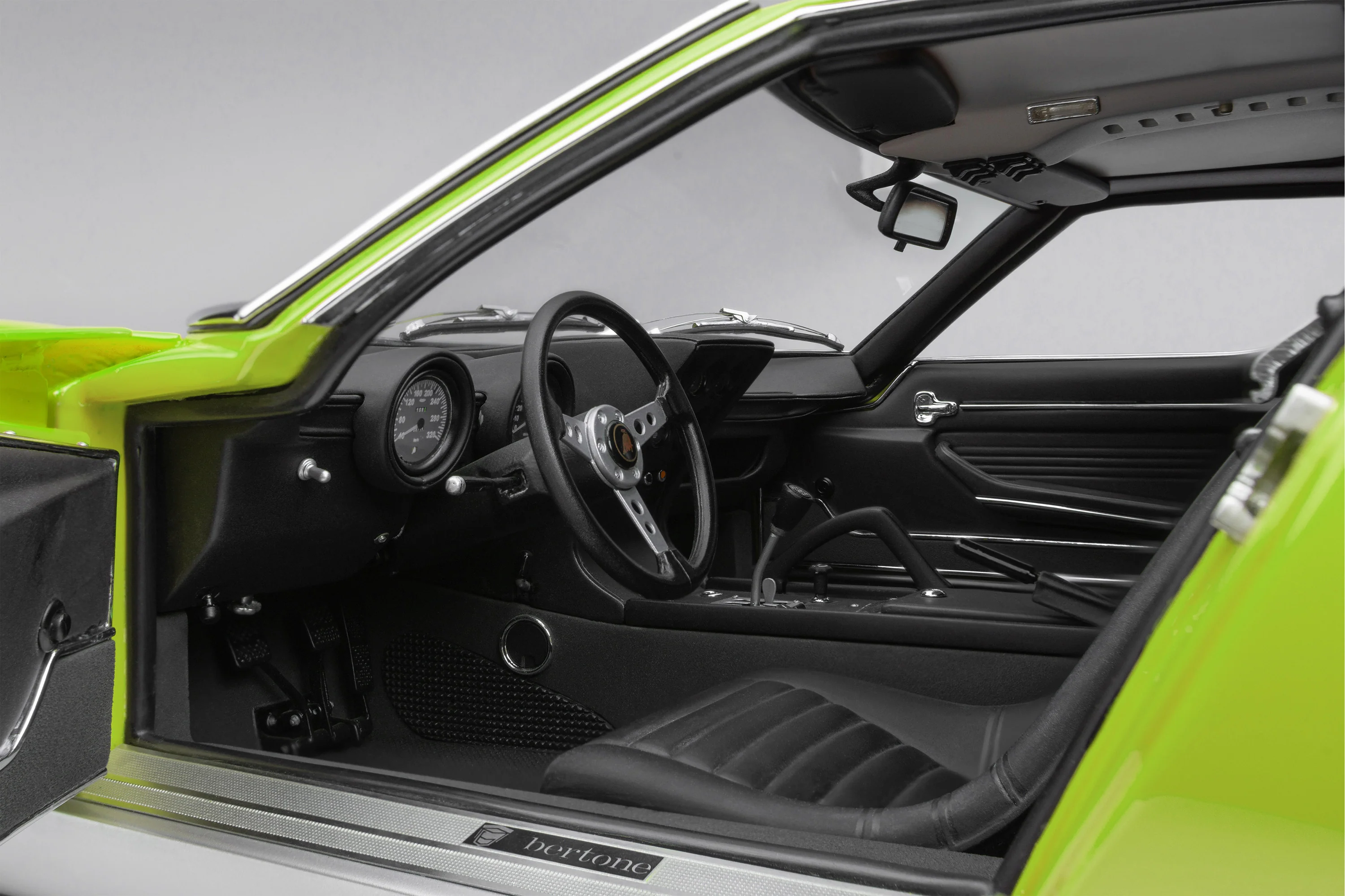 Lamborghini Miura P400 SV (1971) - Image 35