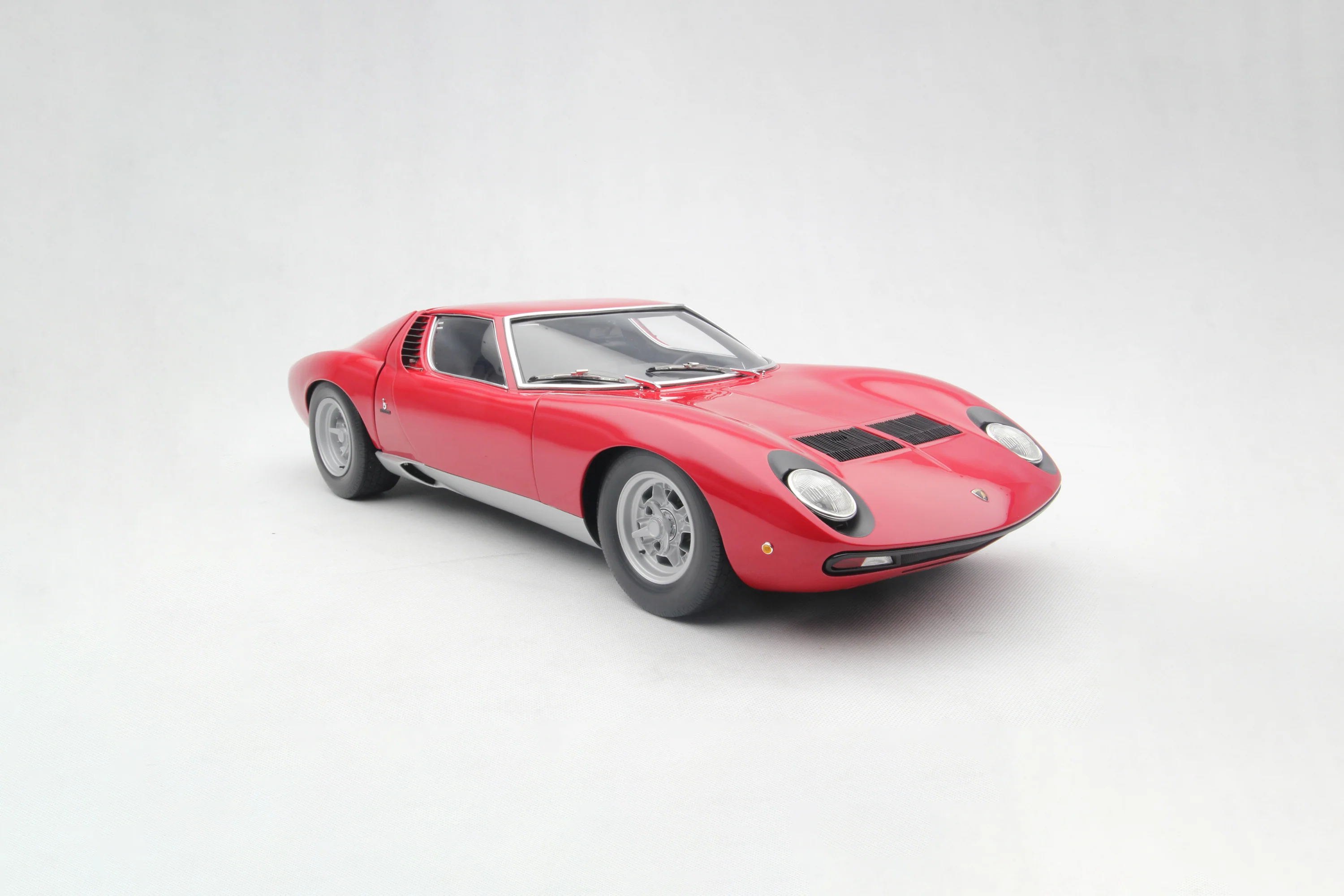 Lamborghini Miura P400 SV (1971) - Image 44