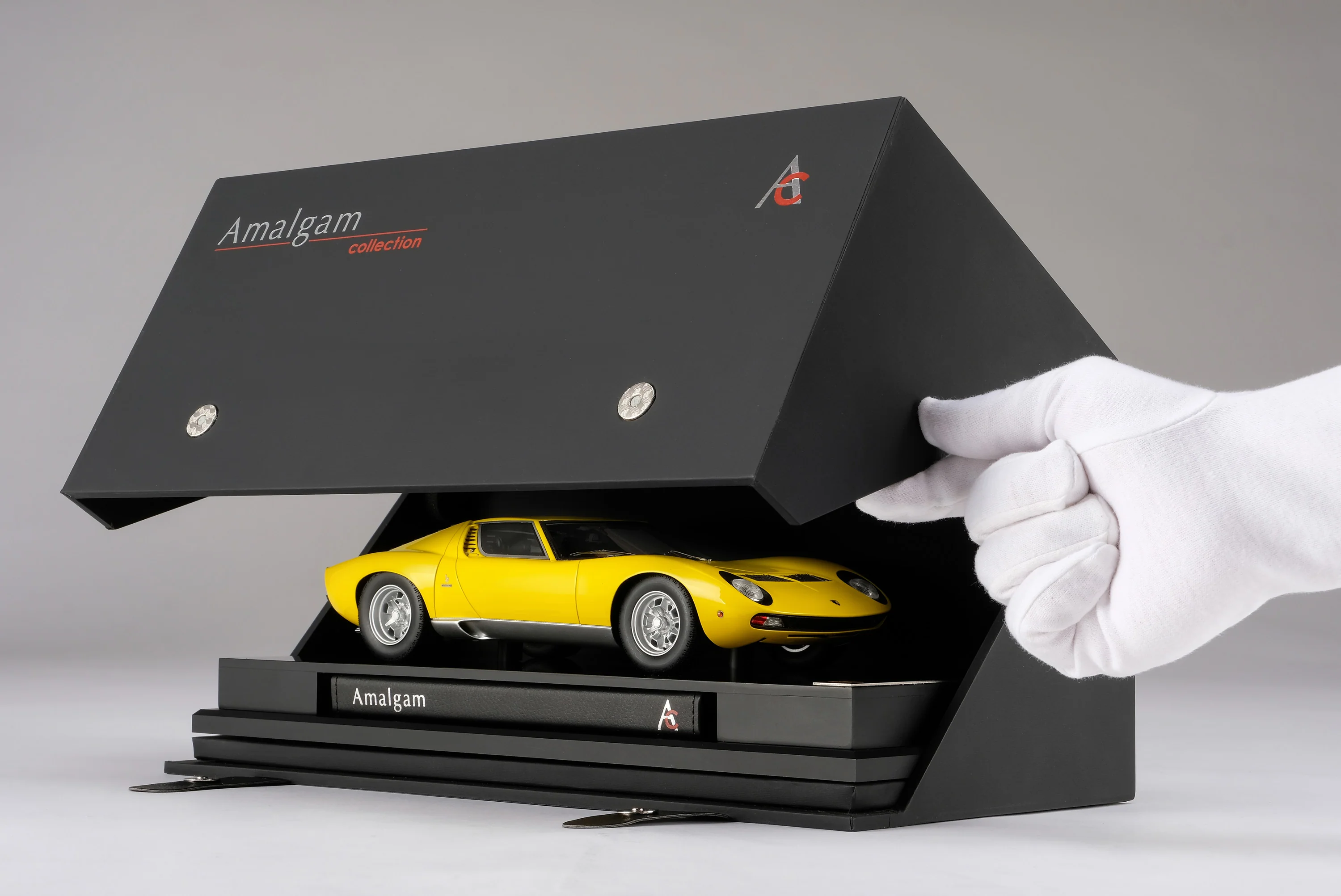 Lamborghini Miura P400 SV - Image 16