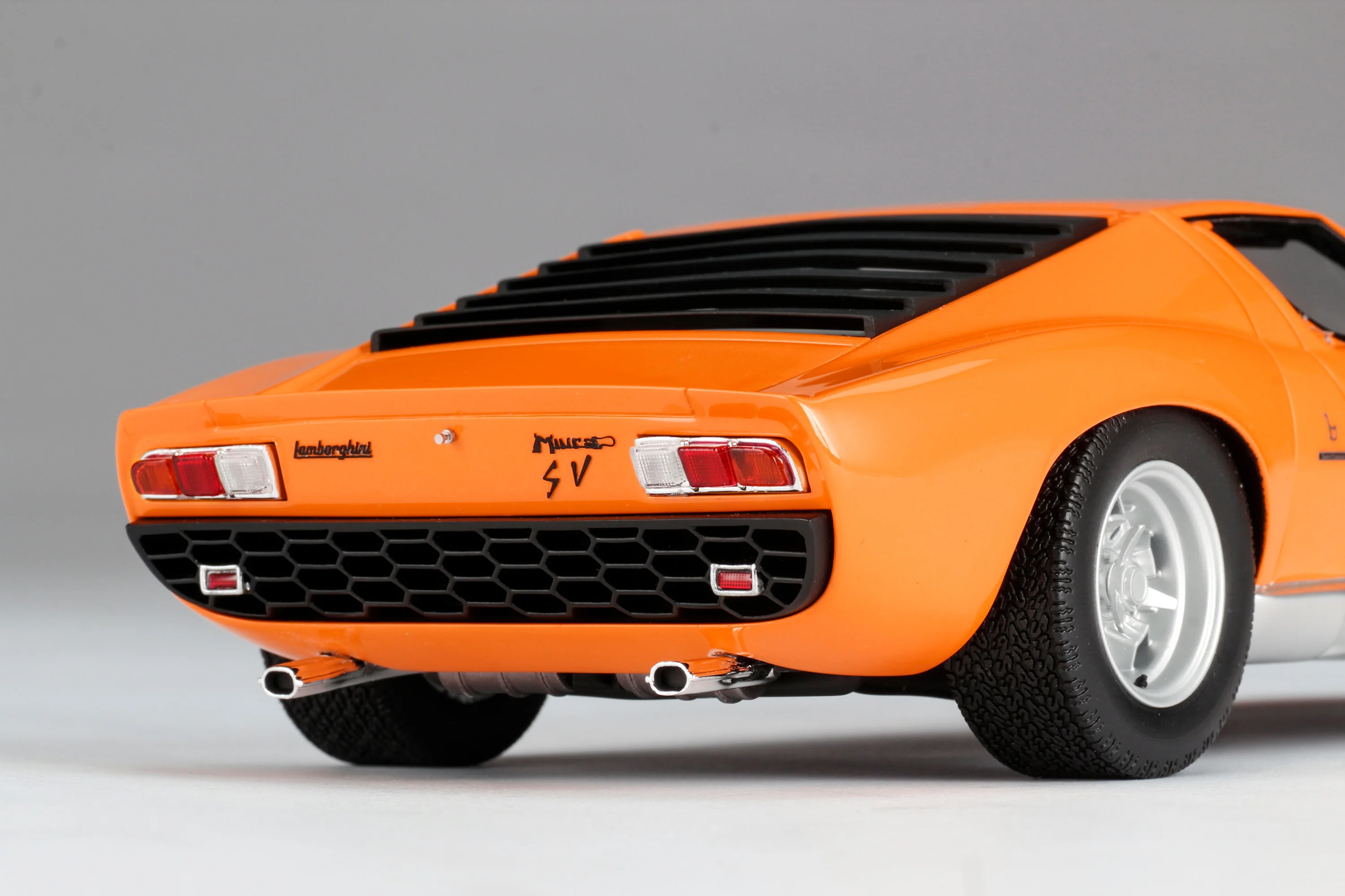Lamborghini Miura P400 SV - Image 24