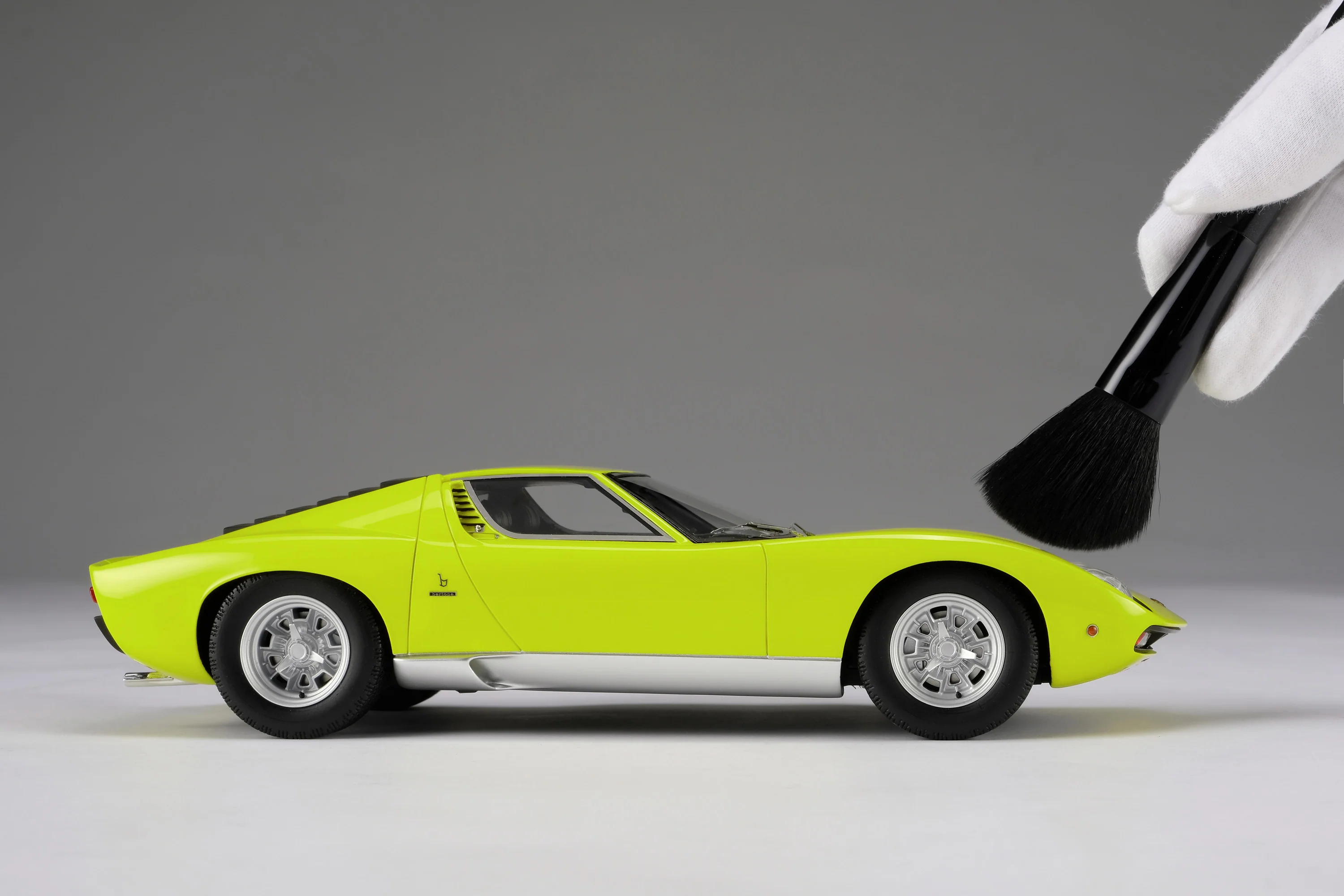 Lamborghini Miura P400 SV - Image 35