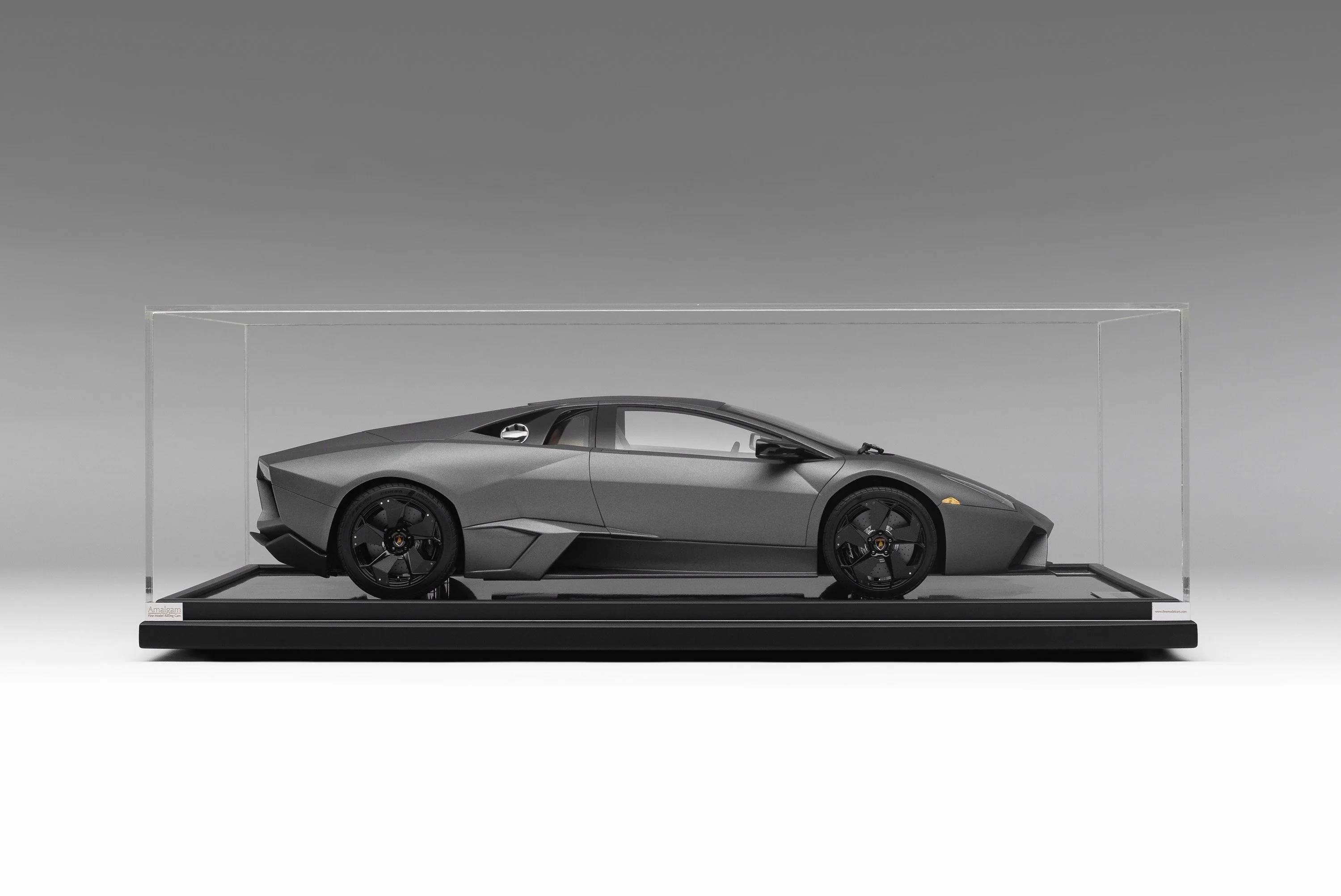 Lamborghini Reventón (2007) - Image 12